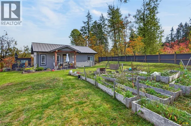 3386 LAKE TRAIL ROAD, Courtenay 3