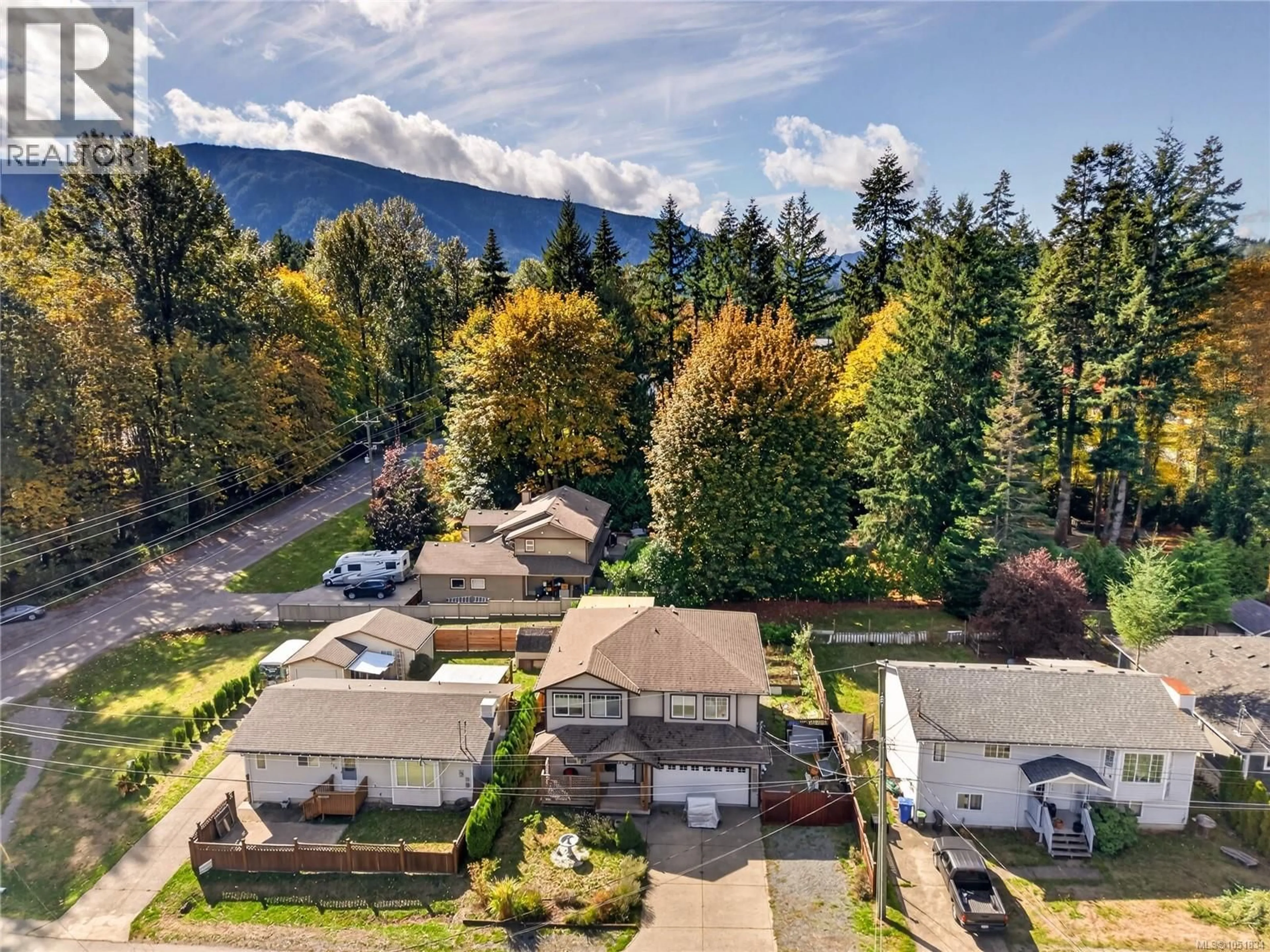 A pic from outside/outdoor area/front of a property/back of a property/a pic from drone, mountain view for 120 LAKE PARK ROAD, Lake Cowichan British Columbia V0R2G0