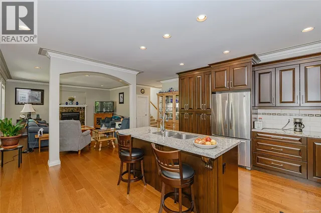 3026 KEYSTONE DRIVE, Duncan 4