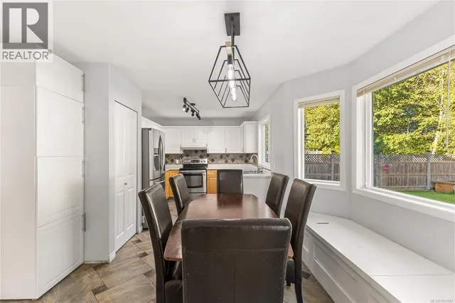 2752 BRADFORD DRIVE, Campbell River 5