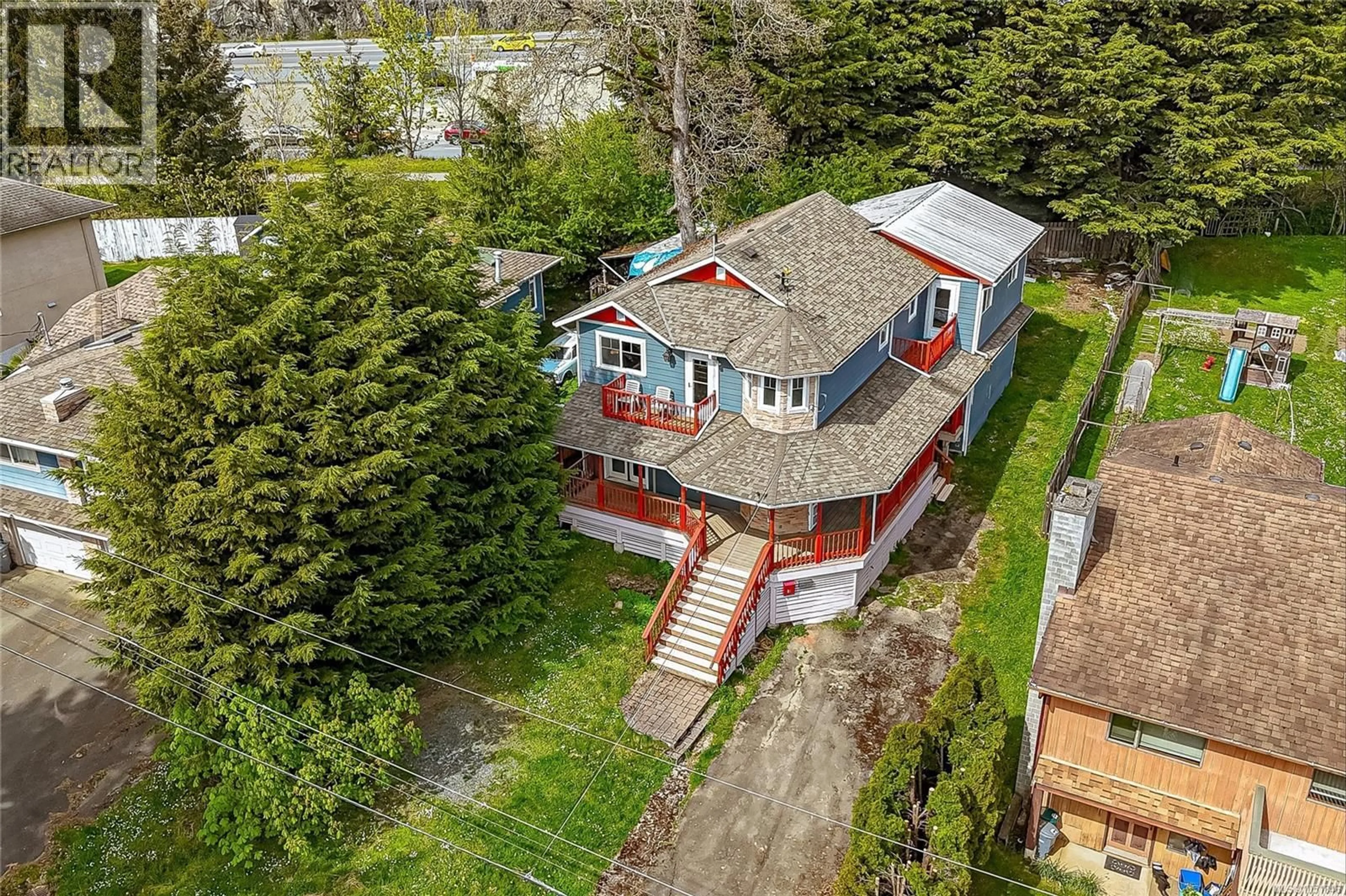 A pic from outside/outdoor area/front of a property/back of a property/a pic from drone, unknown for 24 VICKERY ROAD, View Royal British Columbia V9B1M4