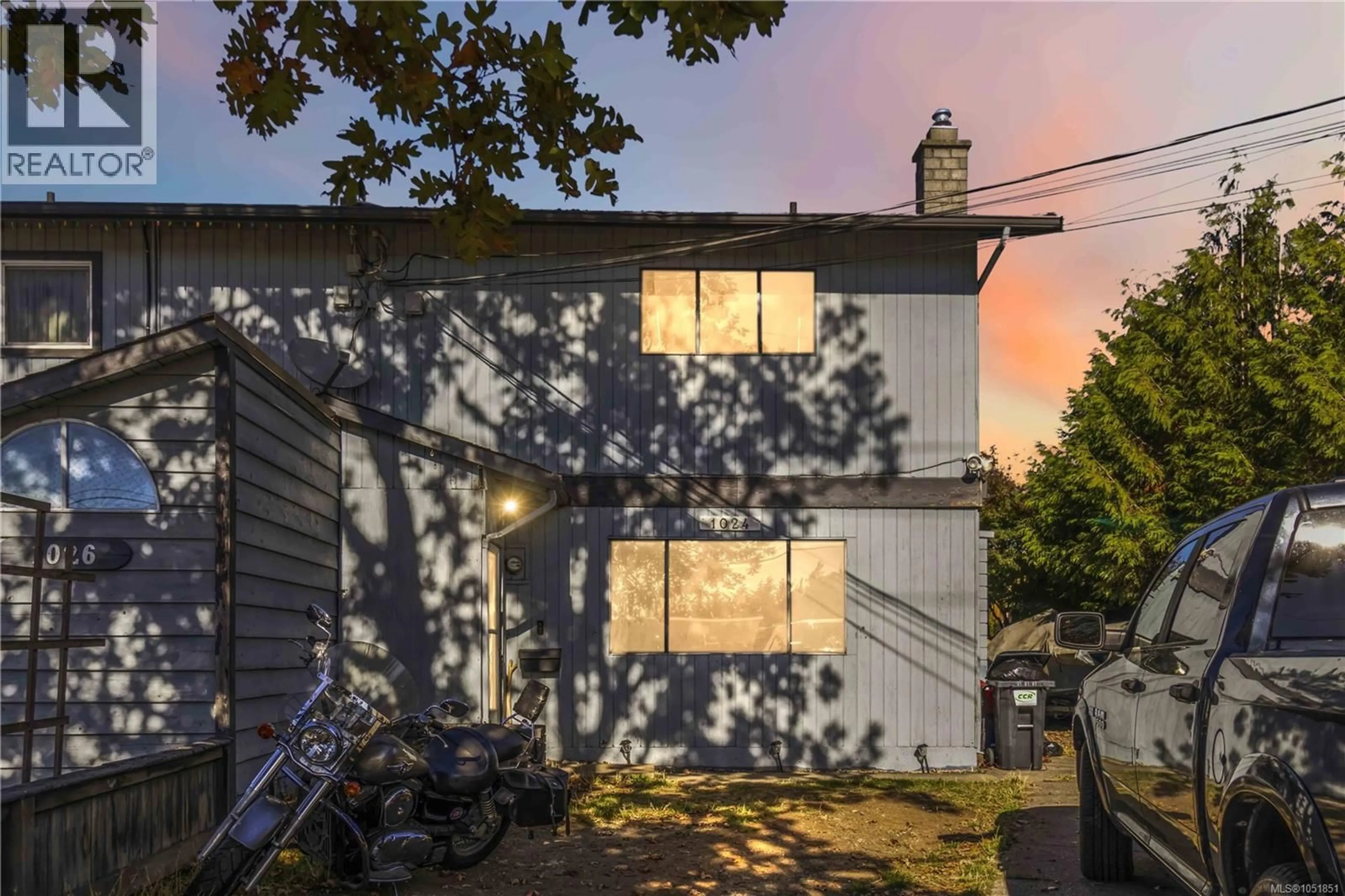 Home with vinyl exterior material, street for 1024 DUNFORD AVENUE, Langford British Columbia V9B2S5