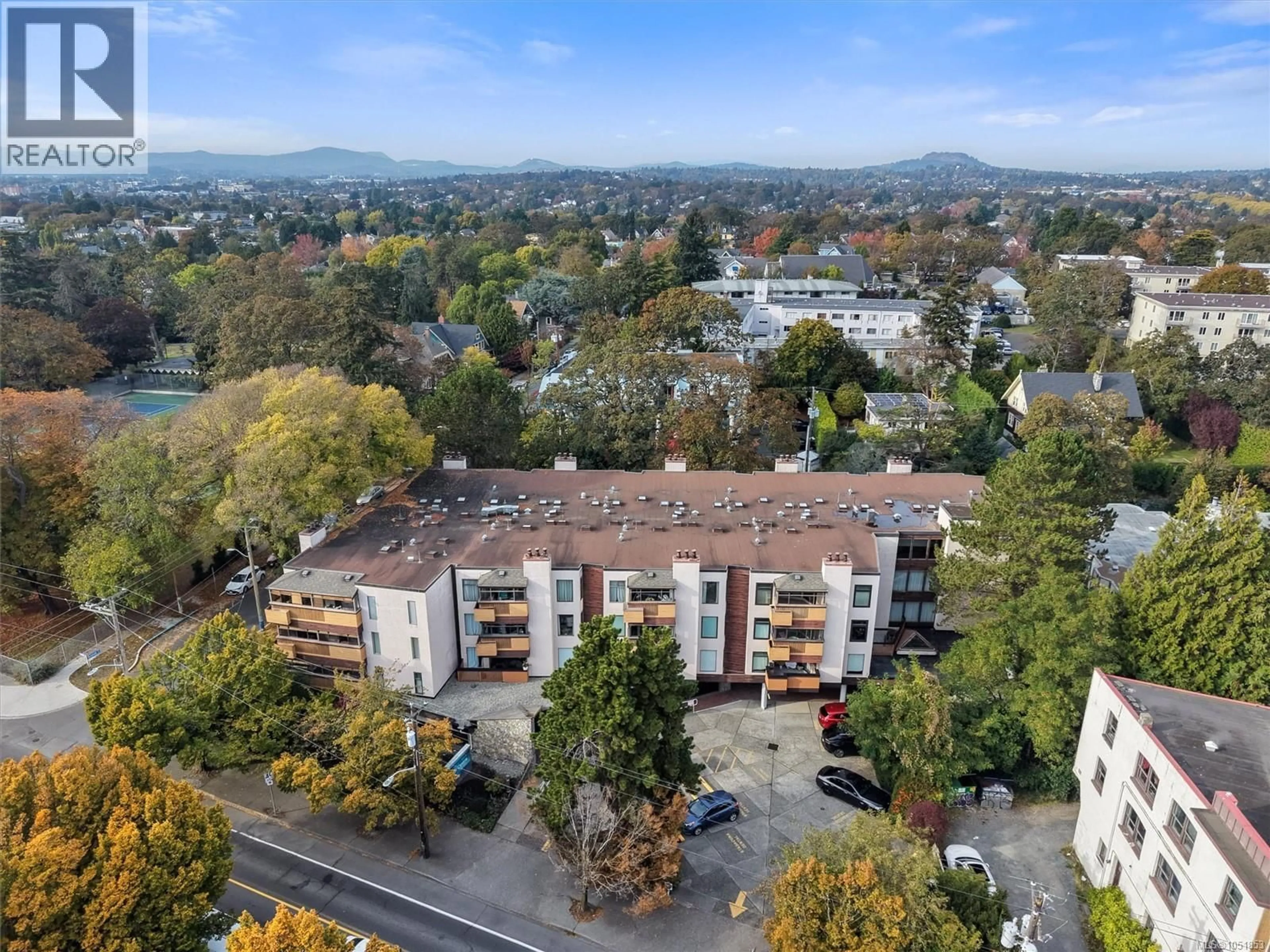 A pic from outside/outdoor area/front of a property/back of a property/a pic from drone, city buildings view from balcony for 306 - 1518 PANDORA AVENUE, Victoria British Columbia V8R1A8