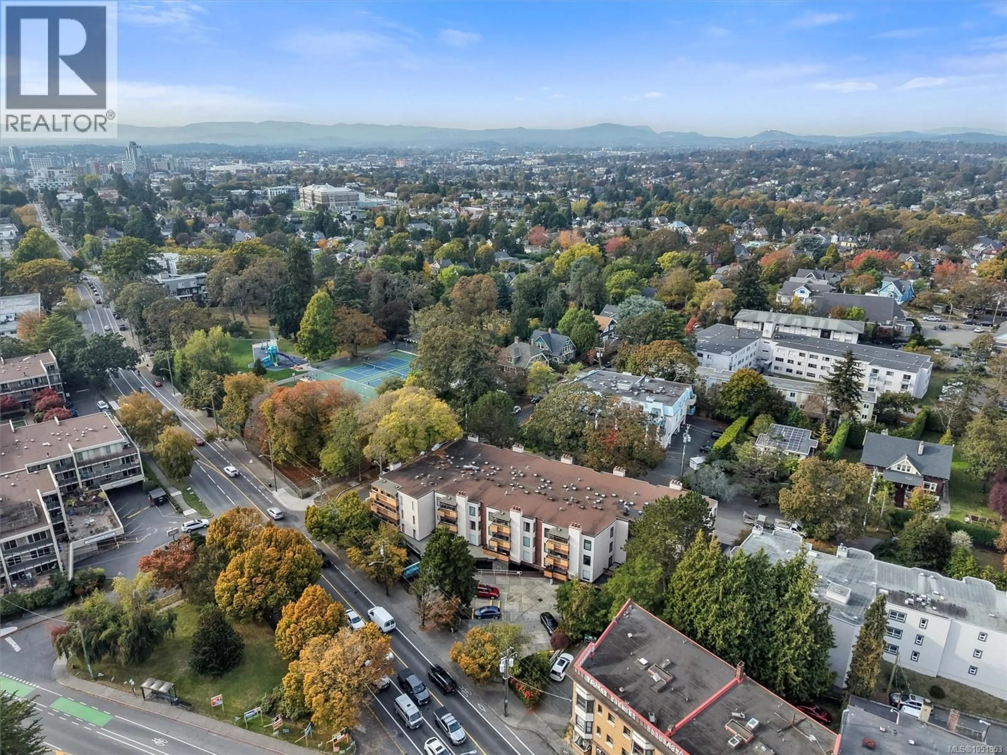 A pic from outside/outdoor area/front of a property/back of a property/a pic from drone, city buildings view from balcony for 306 - 1518 PANDORA AVENUE, Victoria British Columbia V8R1A8