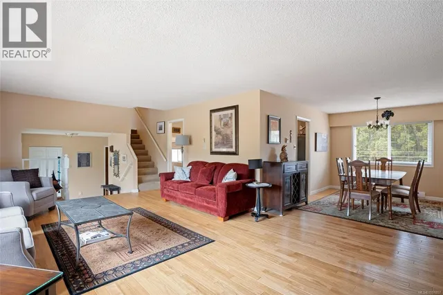 3906 BRAEFOOT ROAD, Saanich 4