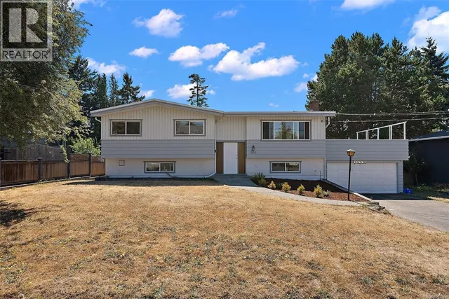 1839 SAN PEDRO AVENUE, Saanich