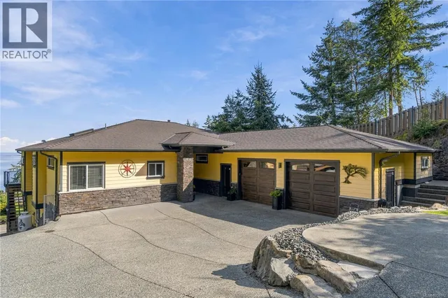 3030 DOLPHIN DRIVE, Nanoose Bay 2