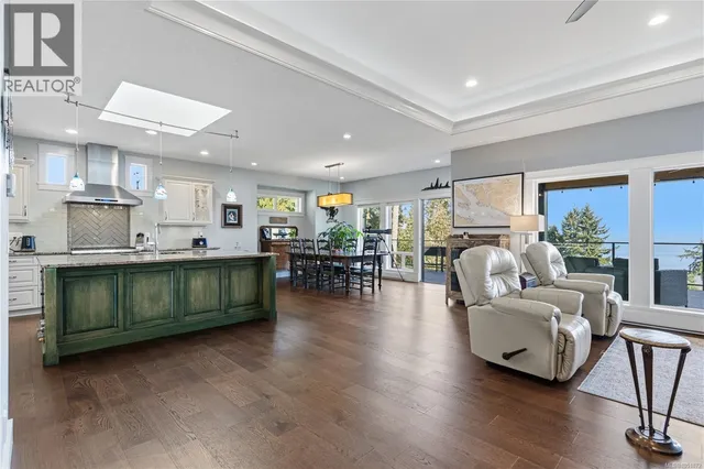 3030 DOLPHIN DRIVE, Nanoose Bay 3