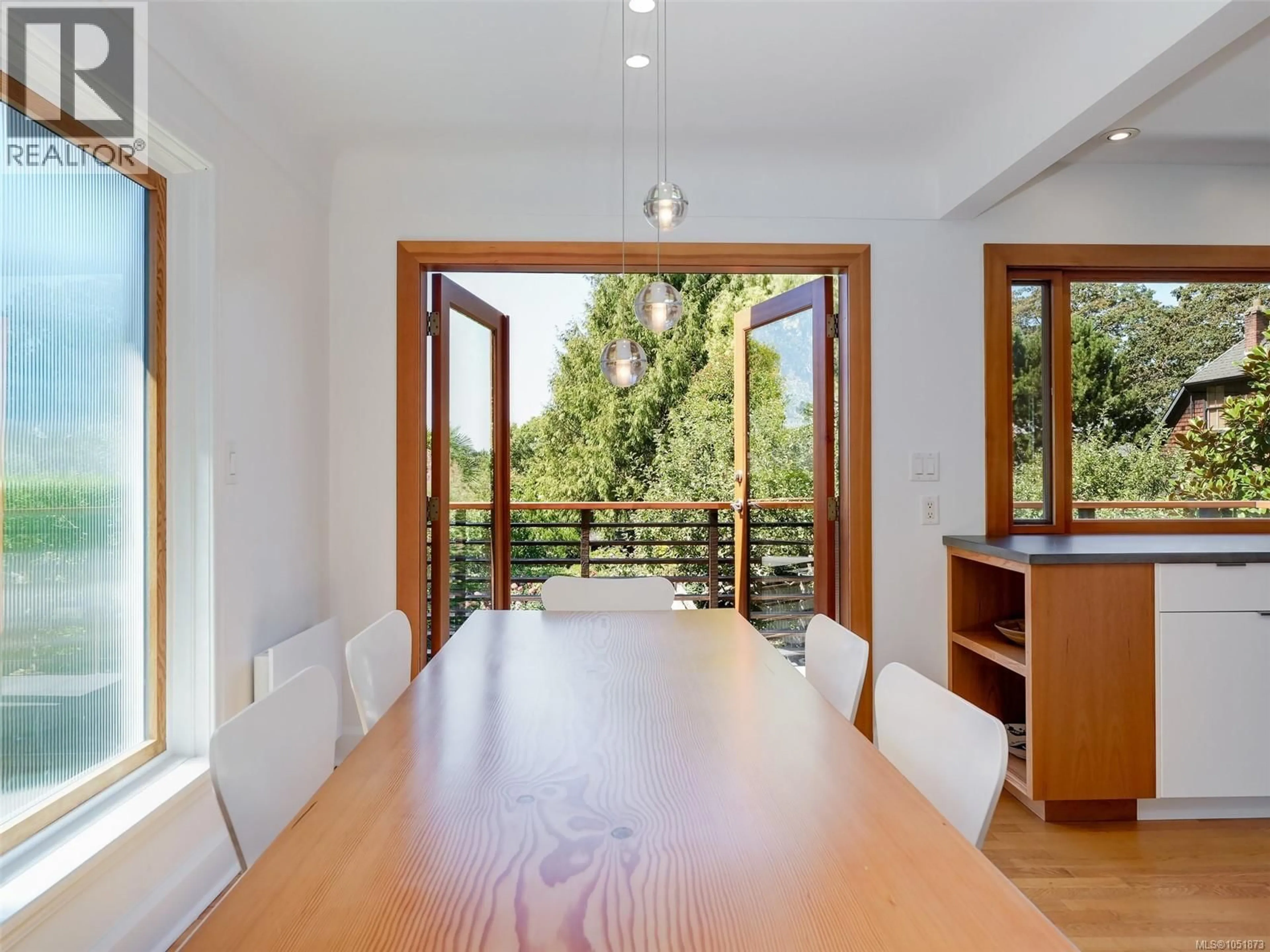Dining room, wood/laminate floor for 1814 BELMONT AVENUE, Victoria British Columbia V8R3Z2
