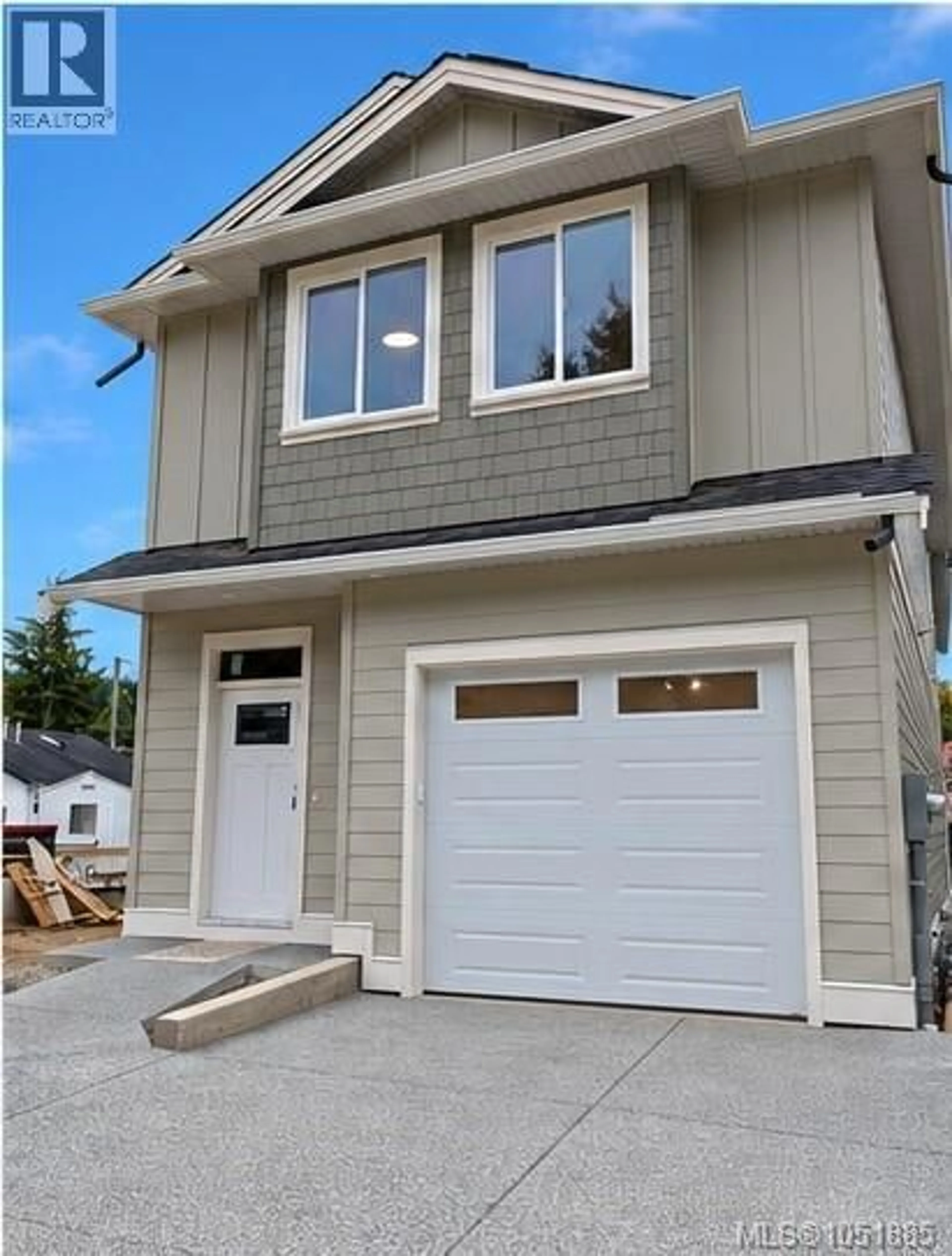 Home with vinyl exterior material, street for 1324 MCKINLEY ROAD, Ladysmith British Columbia V9G1R2