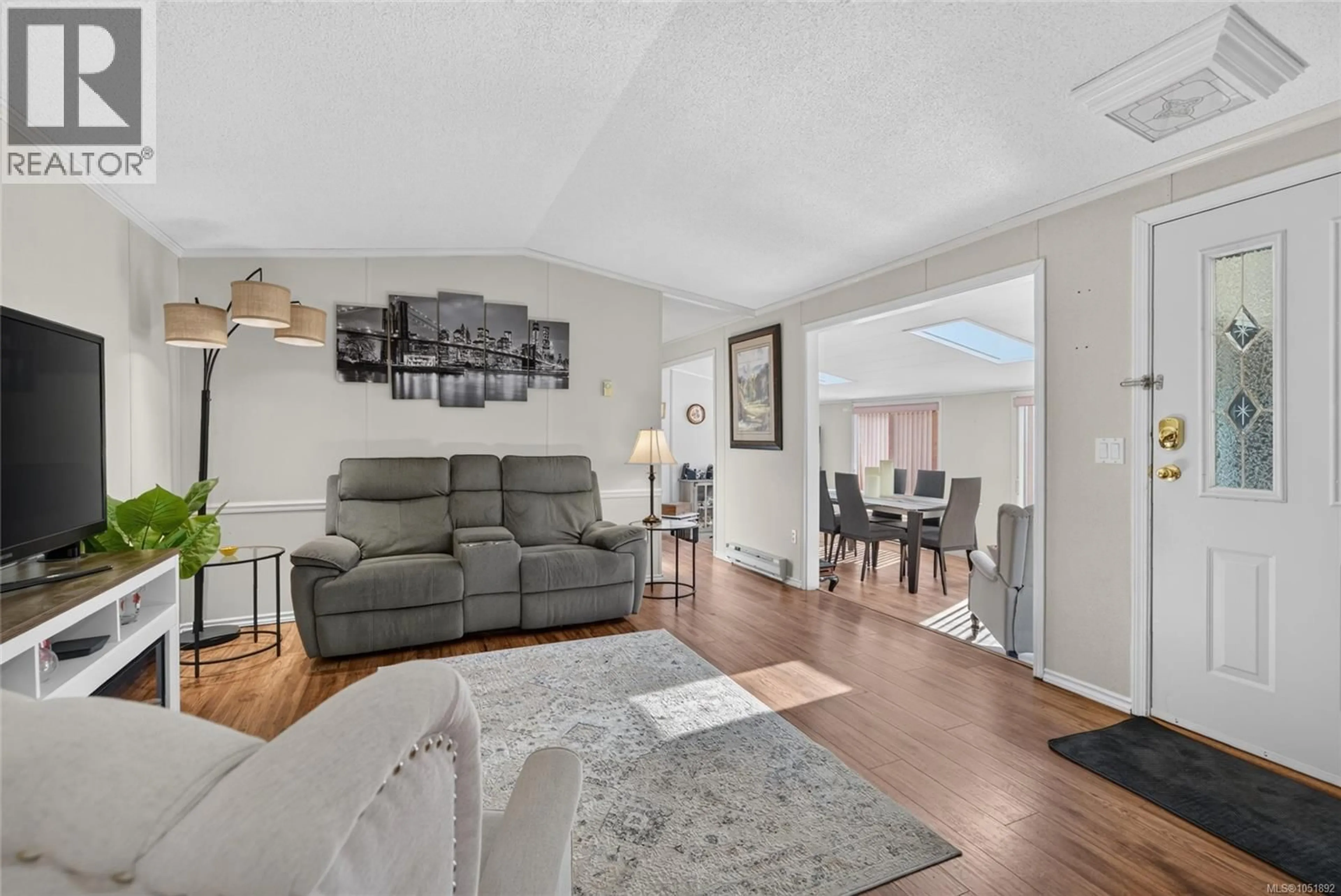 Living room with furniture, unknown for 24 - 7401 CENTRAL SAANICH ROAD, Central Saanich British Columbia V8M2B5