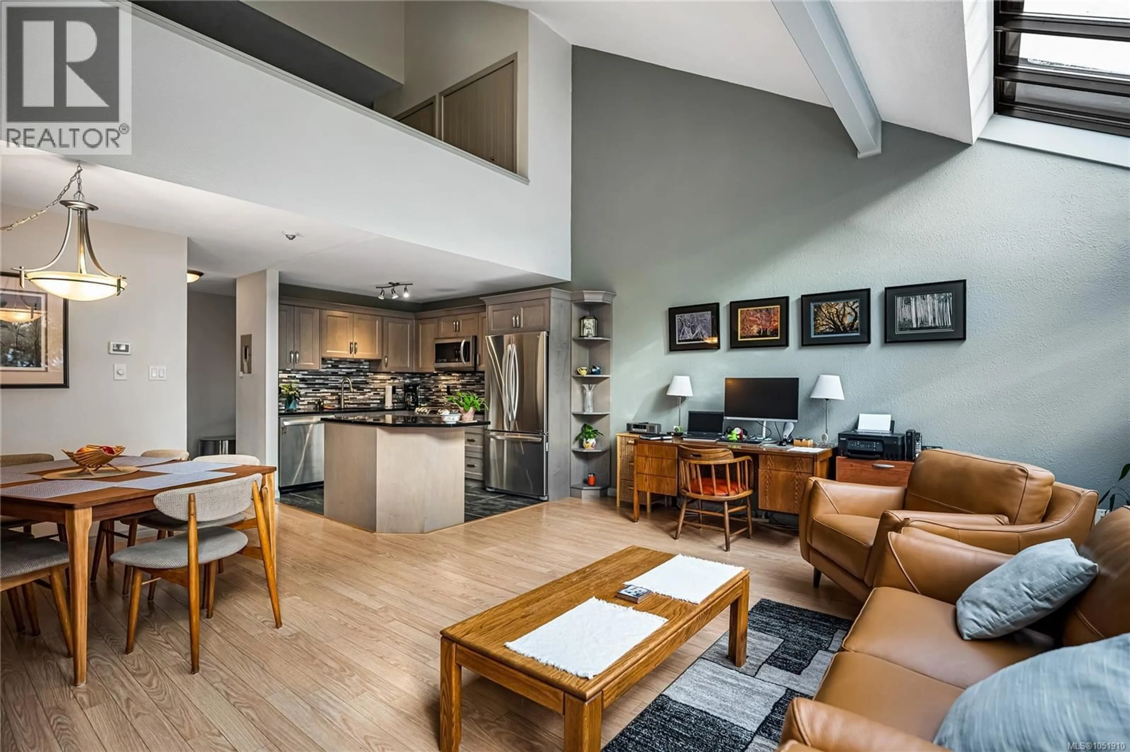 Open concept kitchen, unknown for 464E - 4678 ELK LAKE DRIVE, Saanich British Columbia V8Z5M1