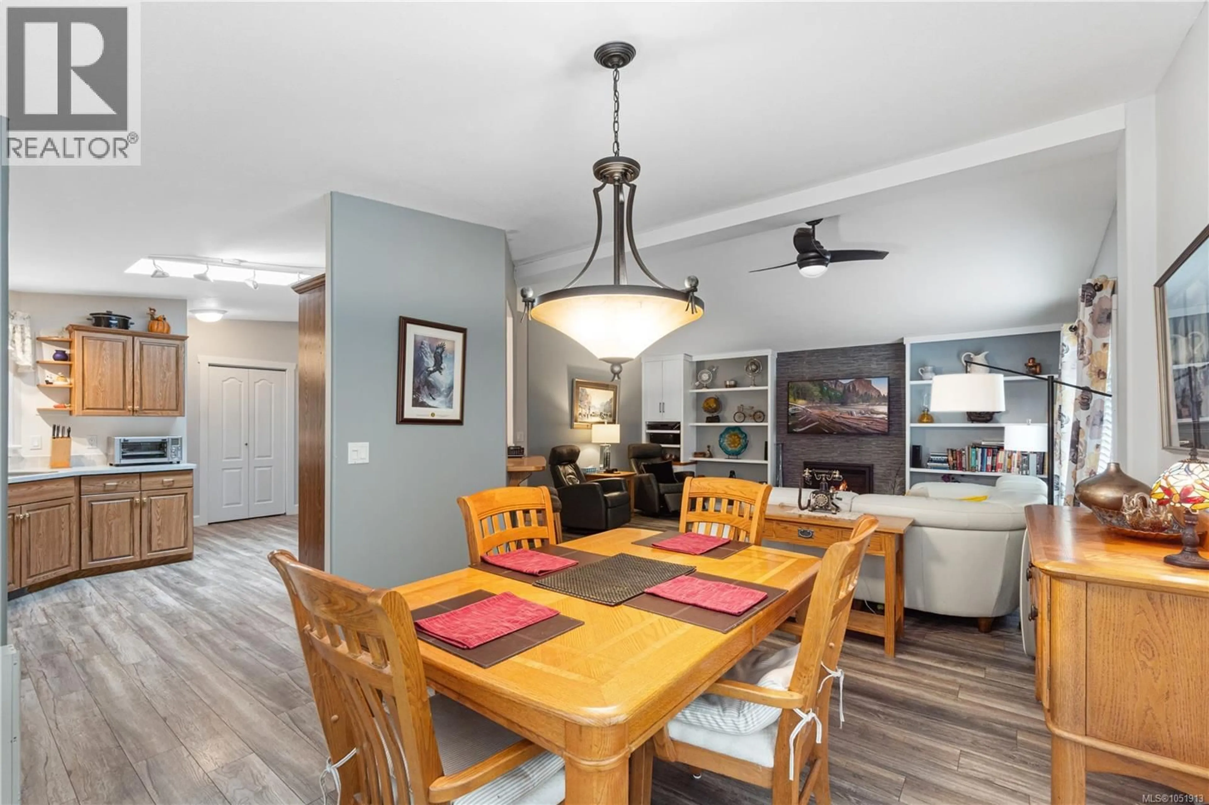 Dining room, wood/laminate floor for 119 - 1391 PRICE ROAD, Errington British Columbia V9P2W1