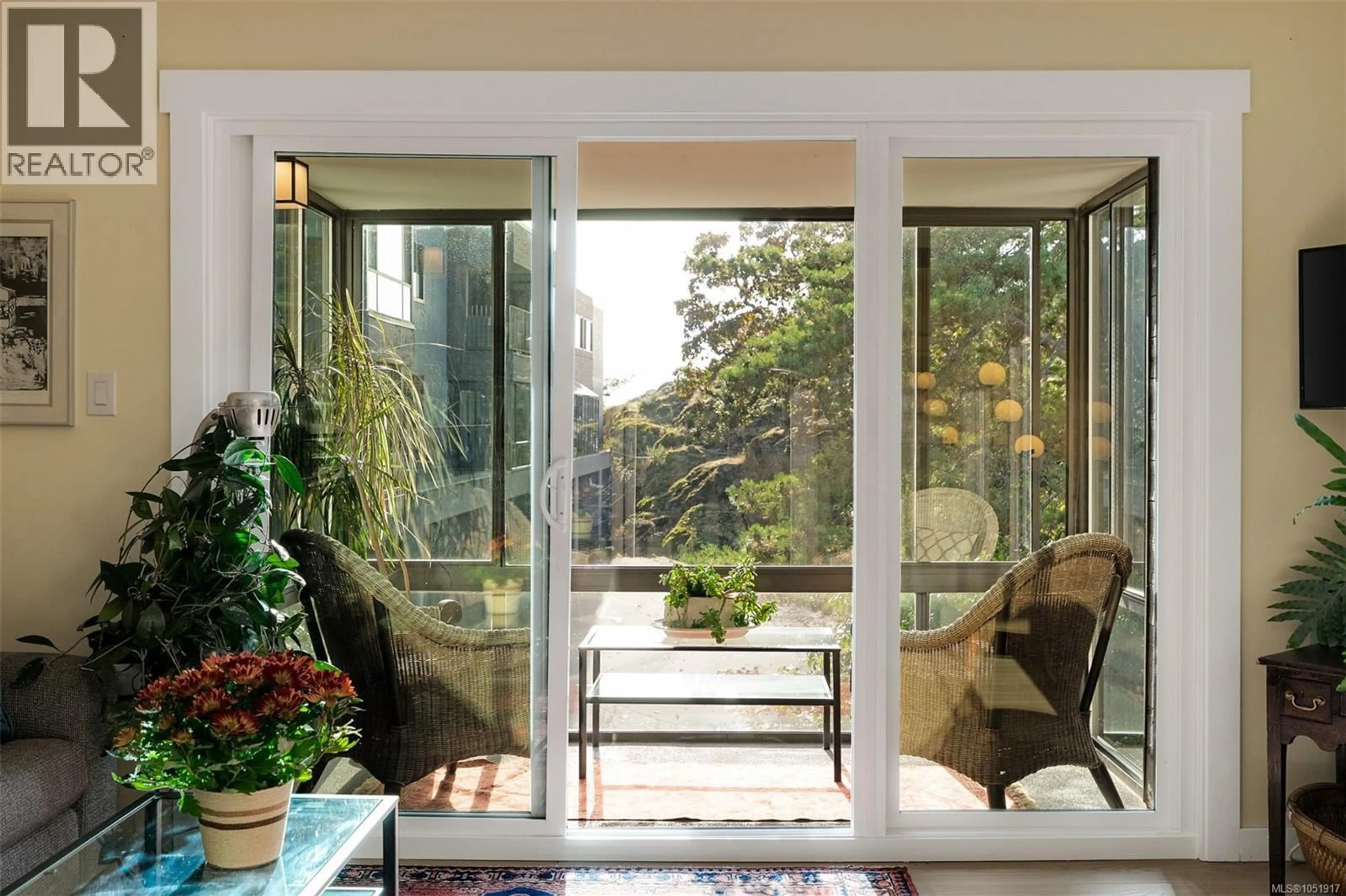 Patio, unknown for 416 - 1433 FAIRCLIFF LANE, Victoria British Columbia V8S3J6