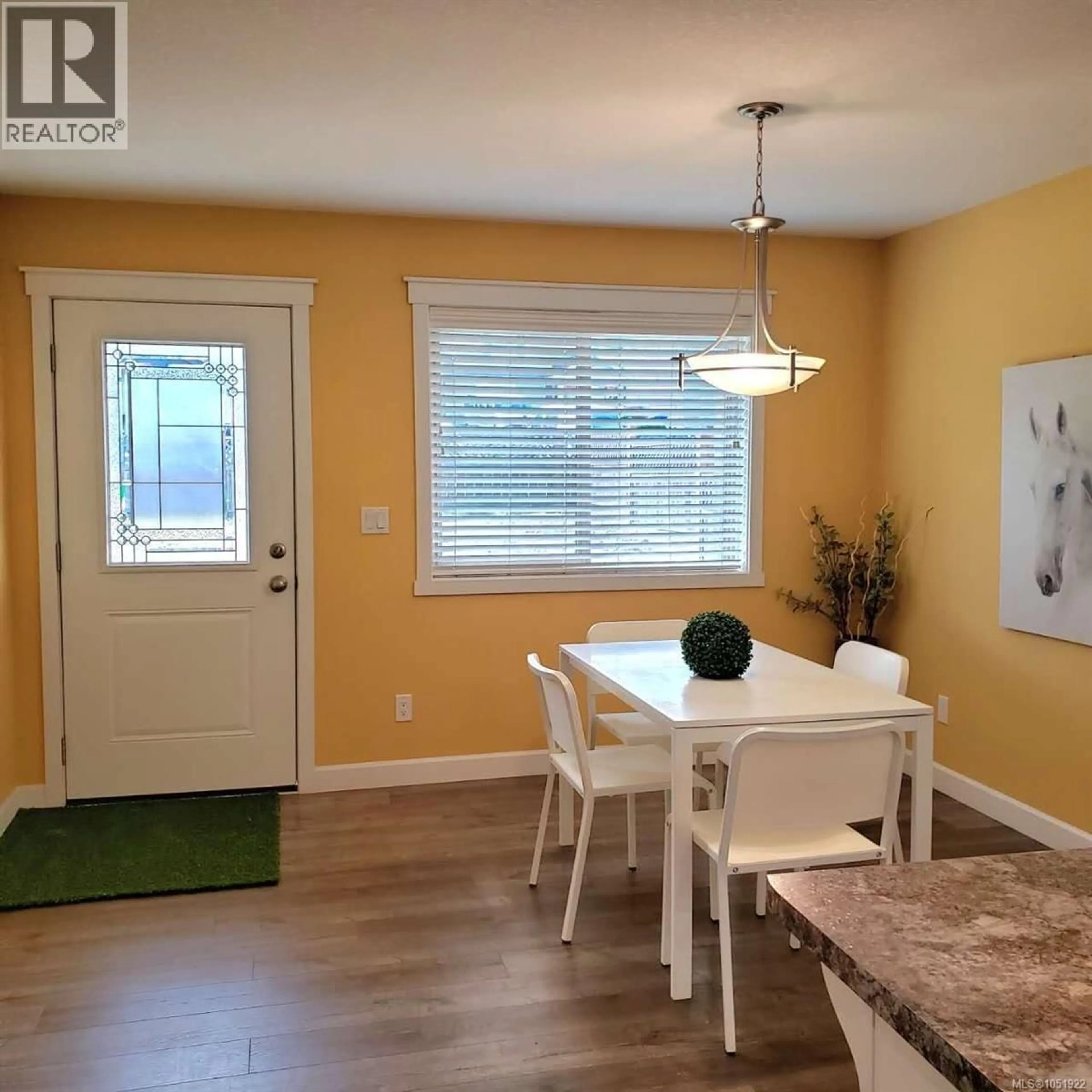 Dining room, wood/laminate floor for 646 ALYSSA PLACE, Nanaimo British Columbia V9R3S8