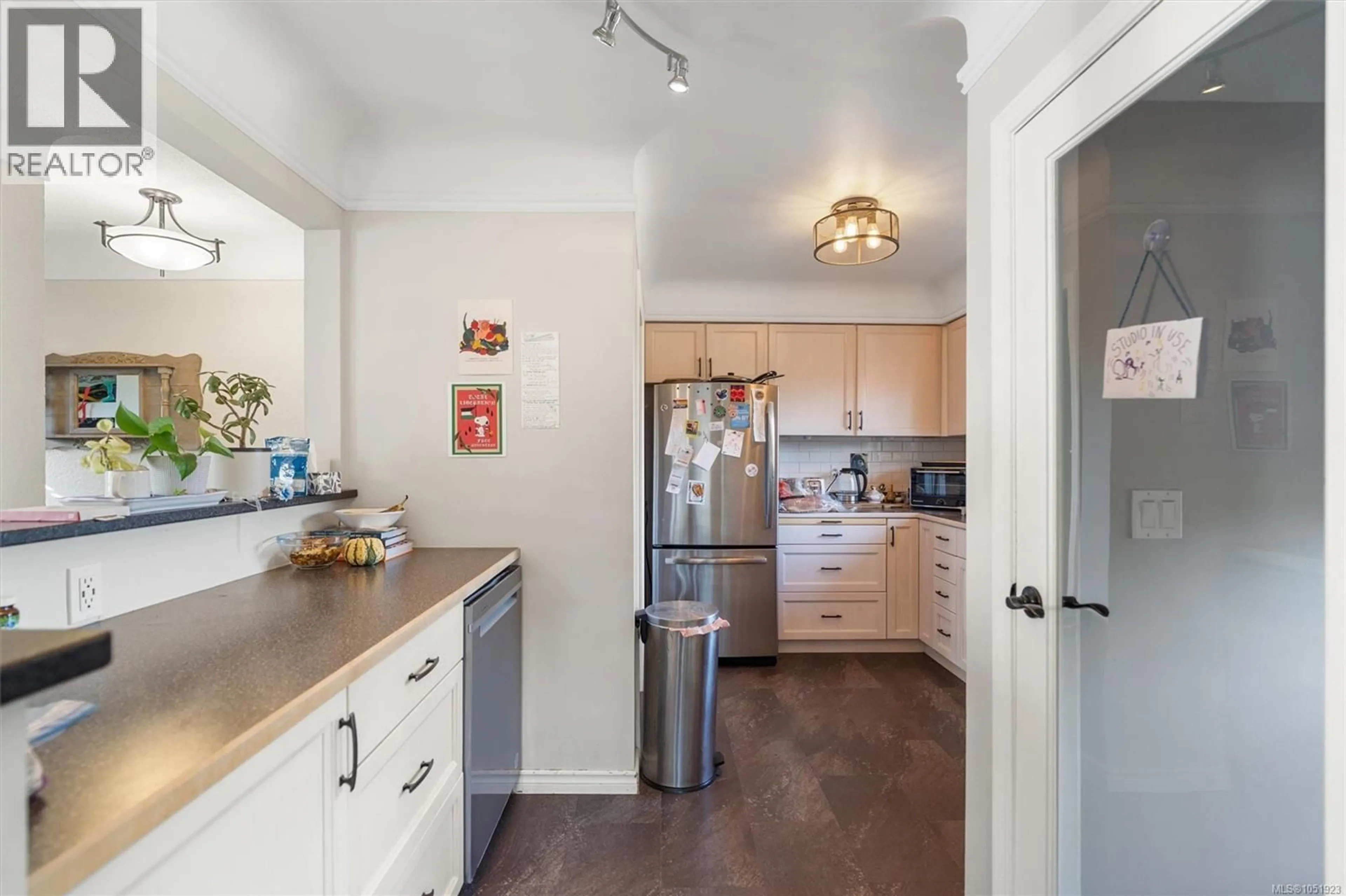 Unknown for 1260 GARKIL ROAD, Saanich British Columbia V8P2L3