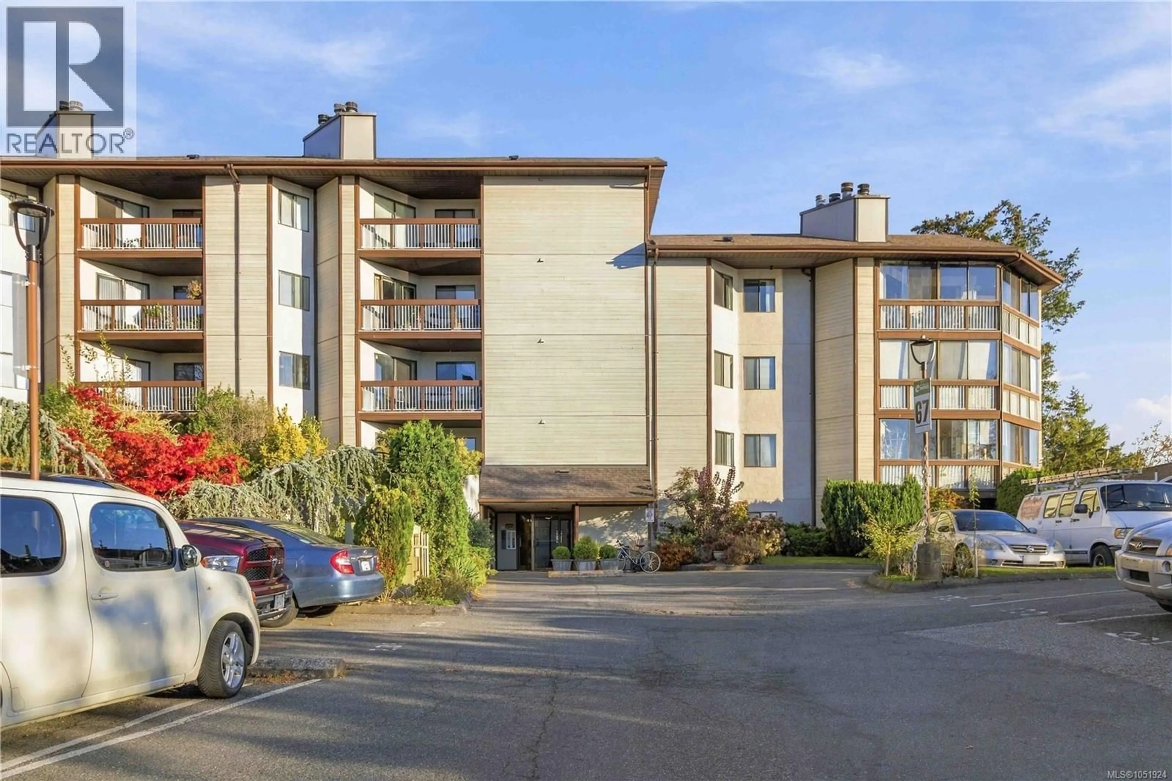 Unknown for 204 - 69 GORGE ROAD WEST, Saanich British Columbia V9A1L9
