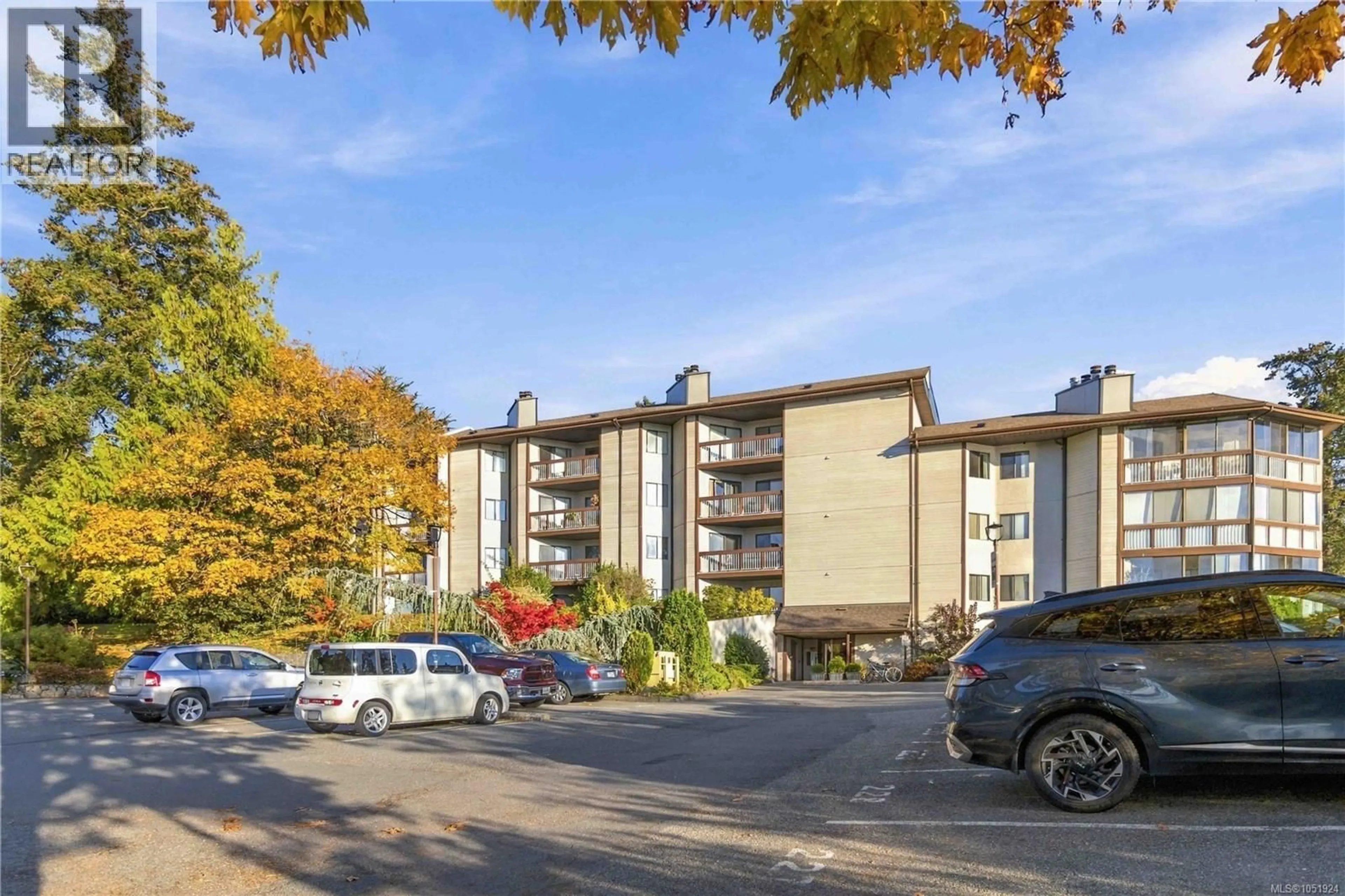 Unknown for 204 - 69 GORGE ROAD WEST, Saanich British Columbia V9A1L9