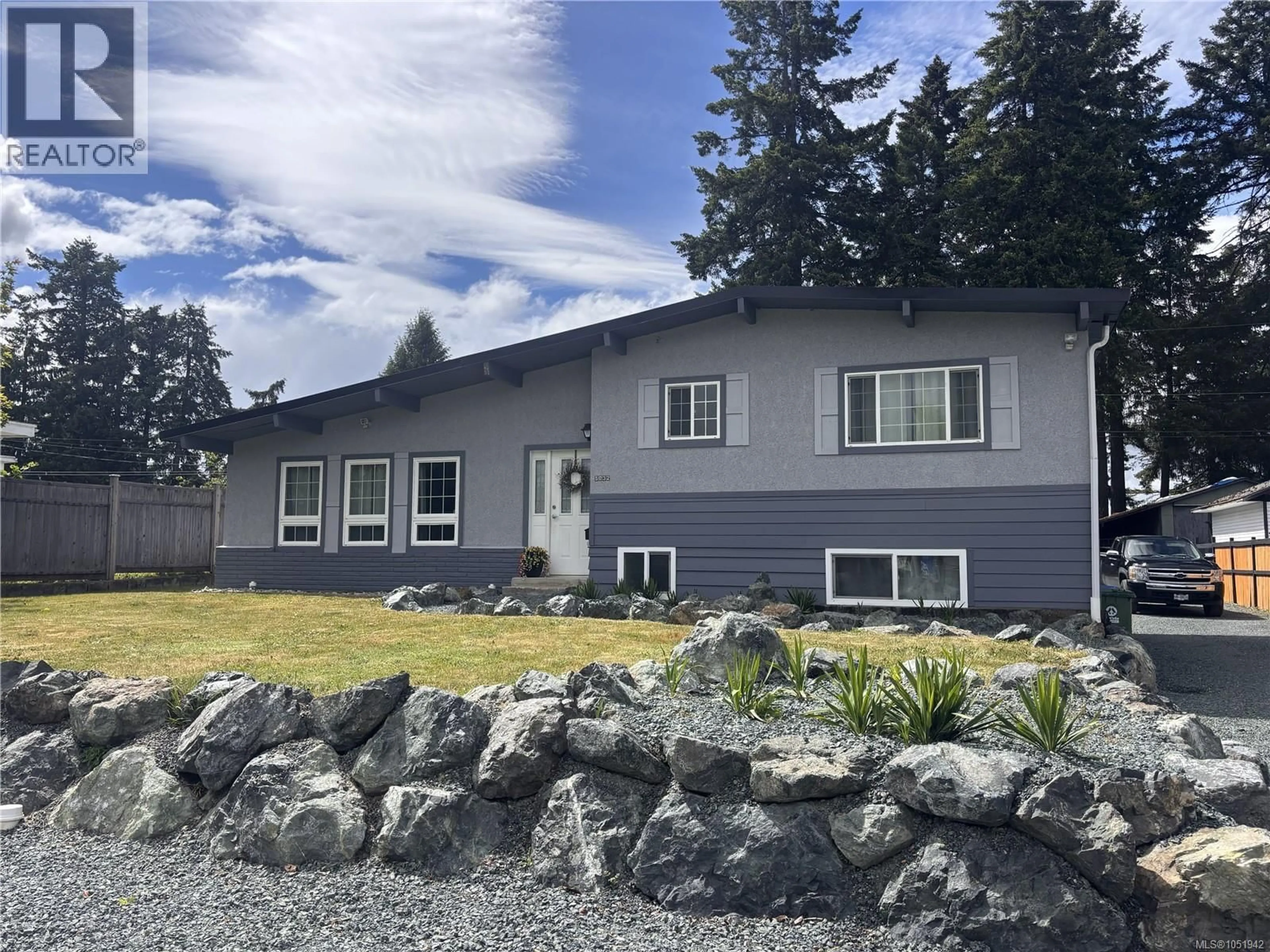 Home with vinyl exterior material, unknown for 5032 CHERRY CREEK ROAD, Port Alberni British Columbia V9Y6Y7