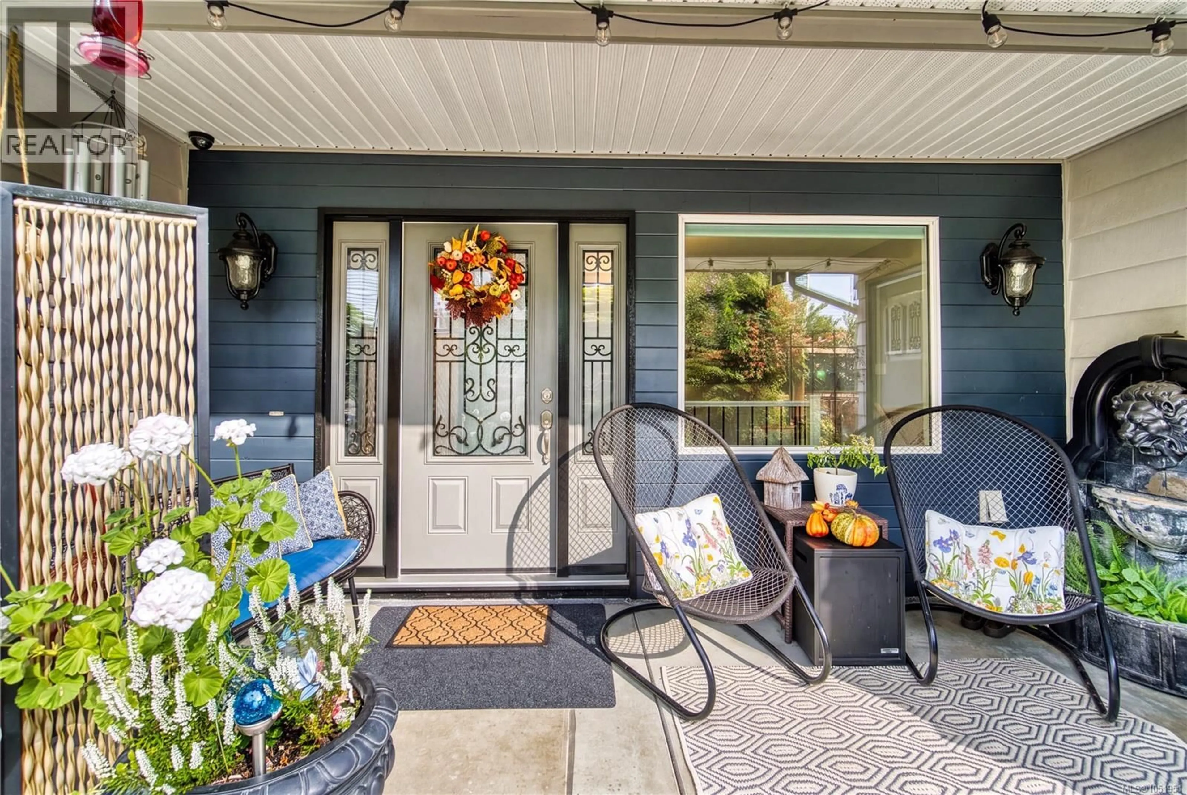 Indoor entryway for 5861 EMIL PLACE, Nanaimo British Columbia V9T5N3