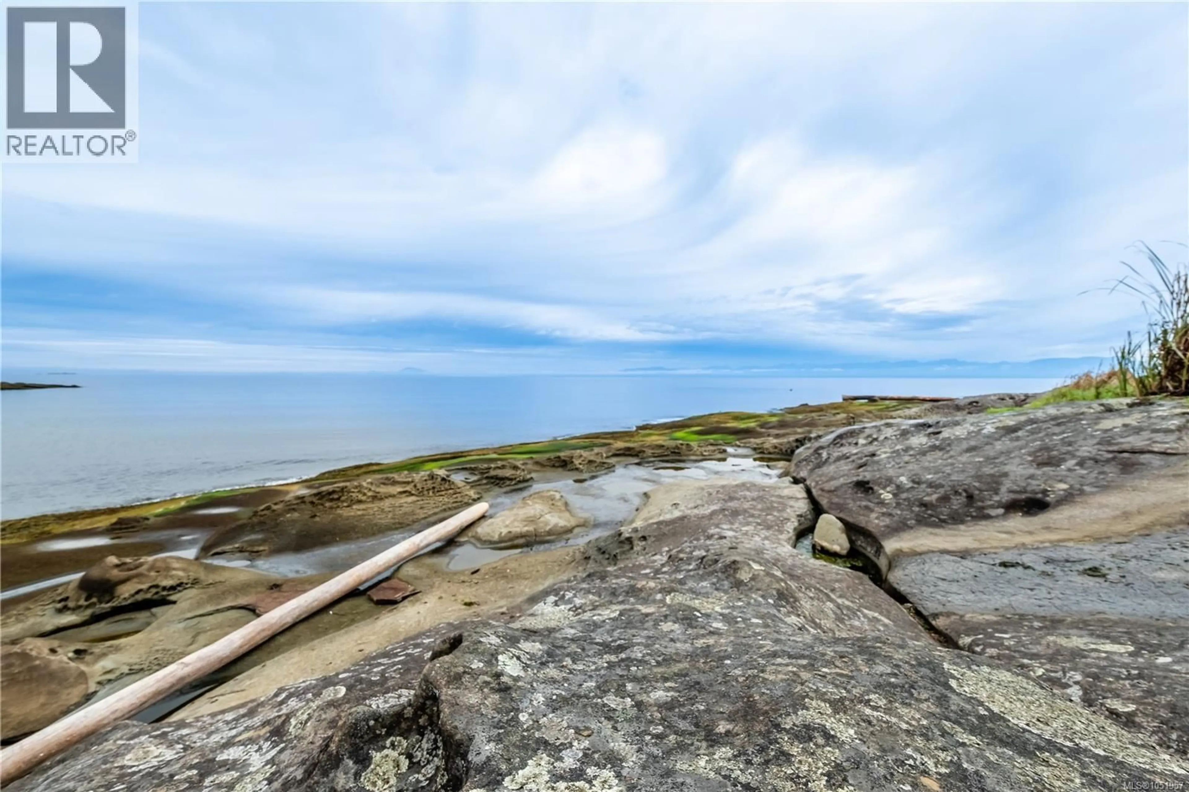 Blurry image for 336 HEMLOCK AVENUE, Gabriola Island British Columbia V0R1X1