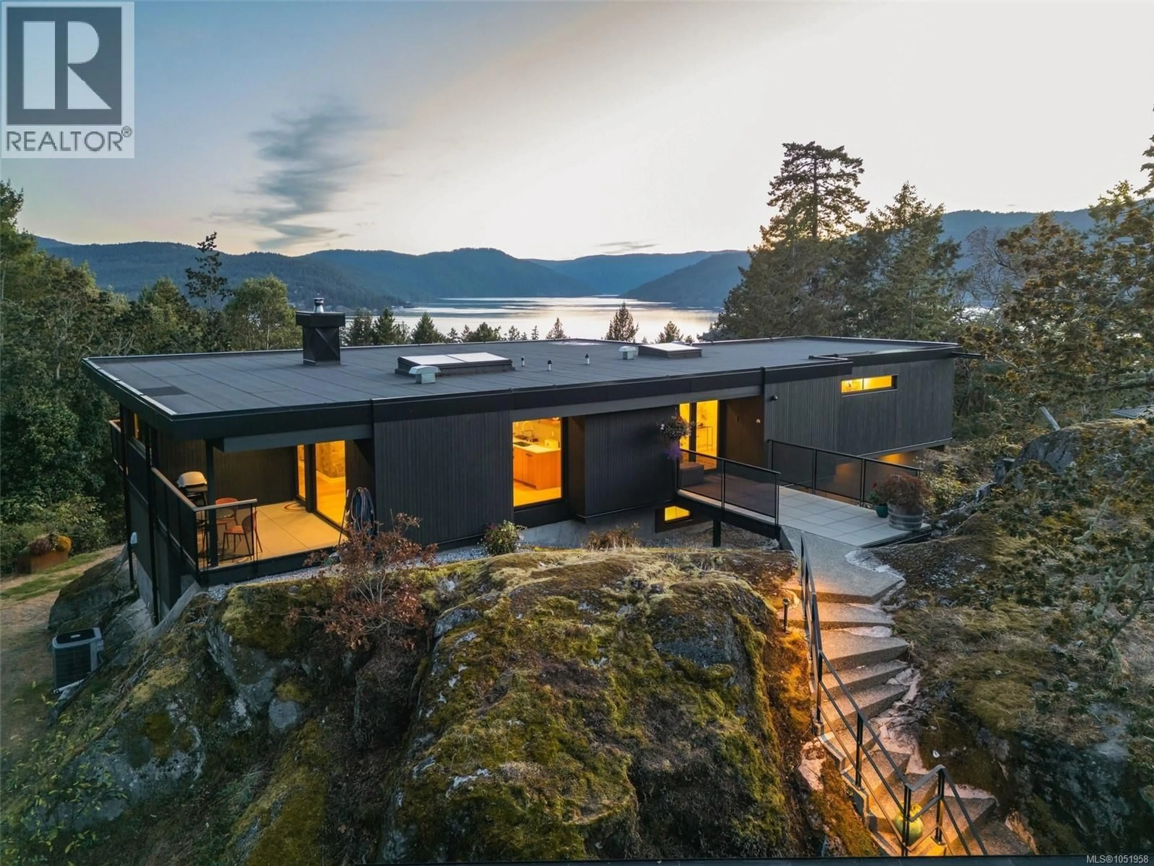 Unknown for 8074 MCPHAIL ROAD, Central Saanich British Columbia V8M1S3