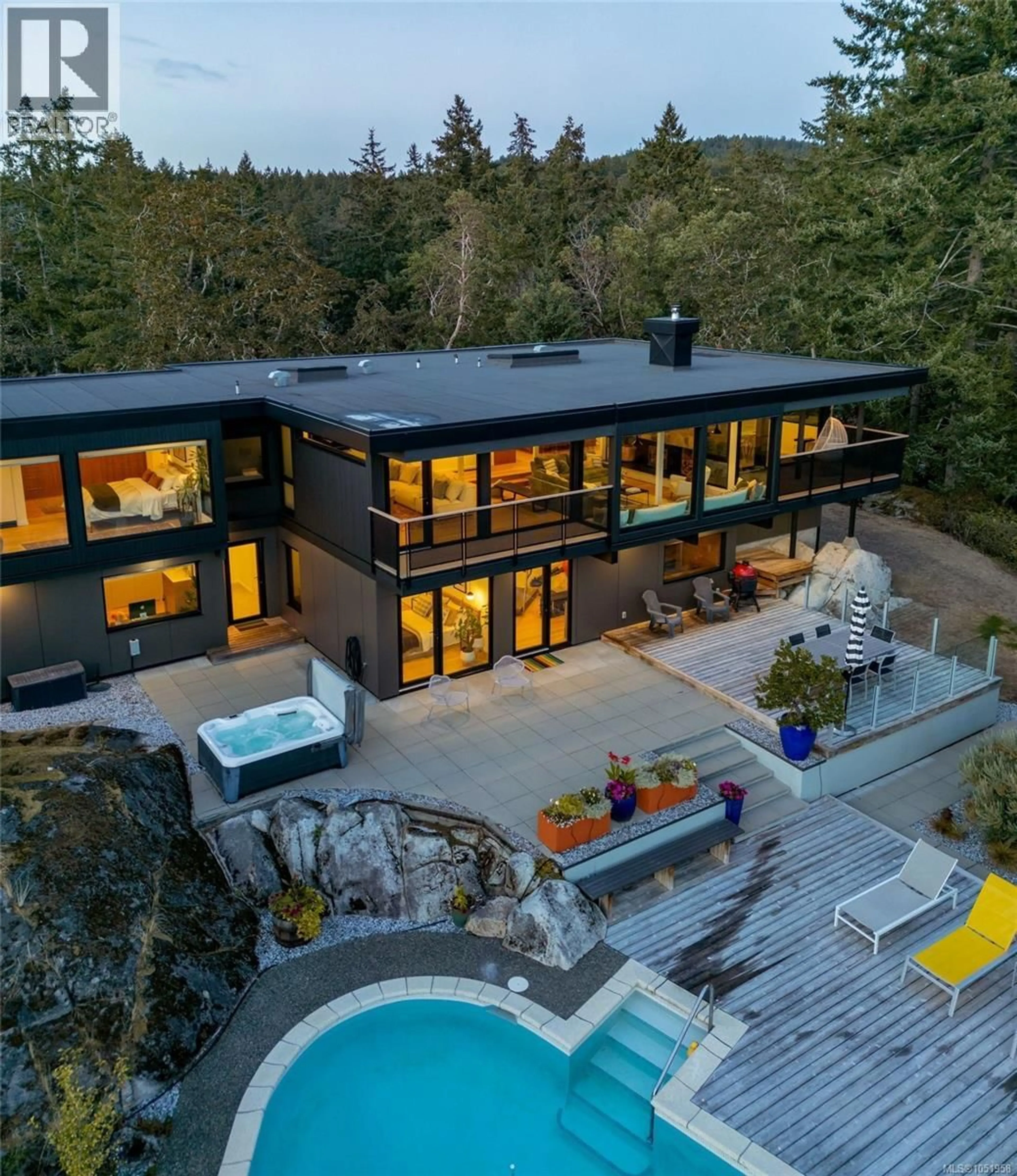 Unknown for 8074 MCPHAIL ROAD, Central Saanich British Columbia V8M1S3