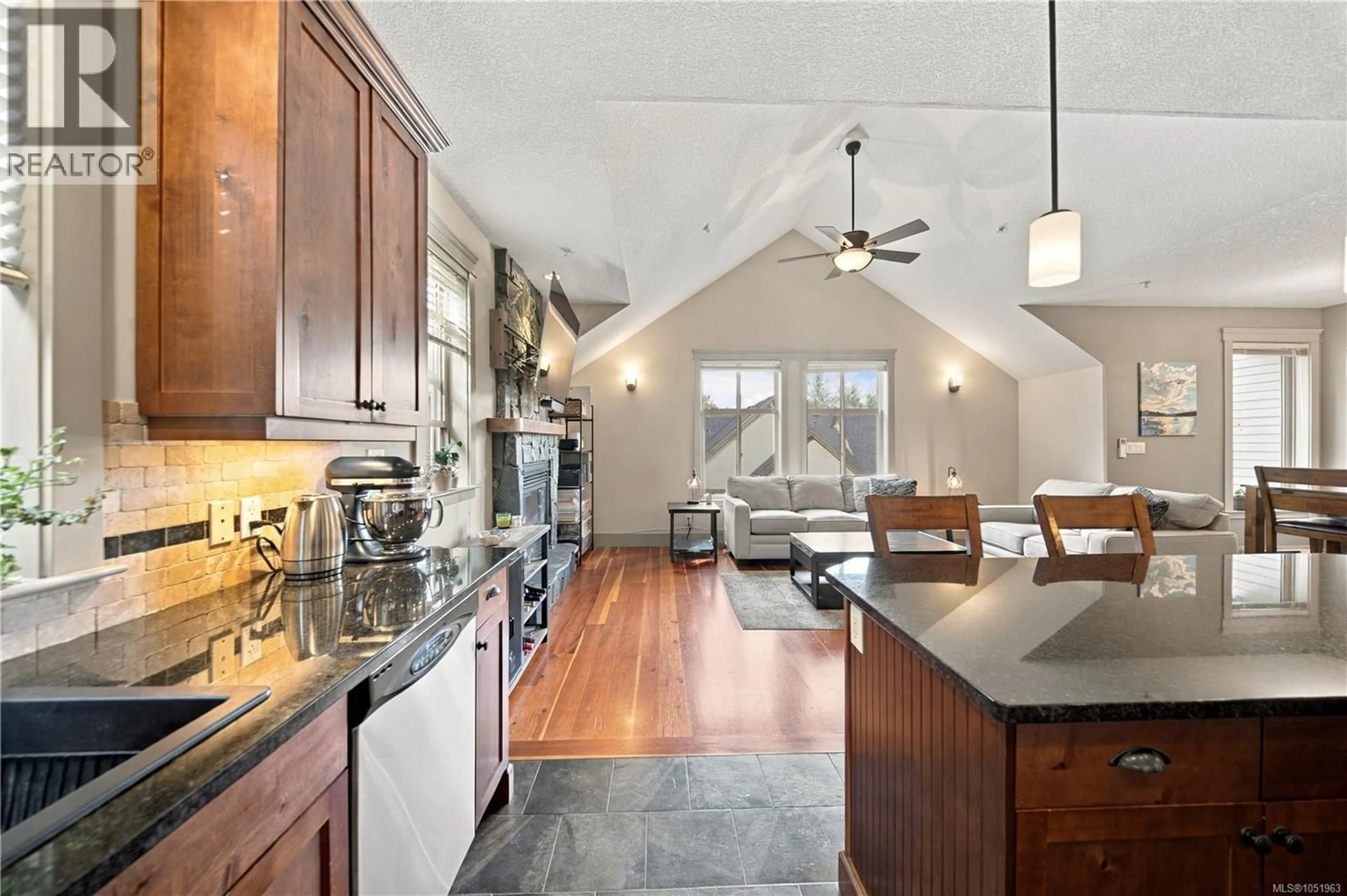 Open concept kitchen, ceramic/tile floor for 4820 BRIDGEWOOD CLOSE, Nanaimo British Columbia V9V0A1