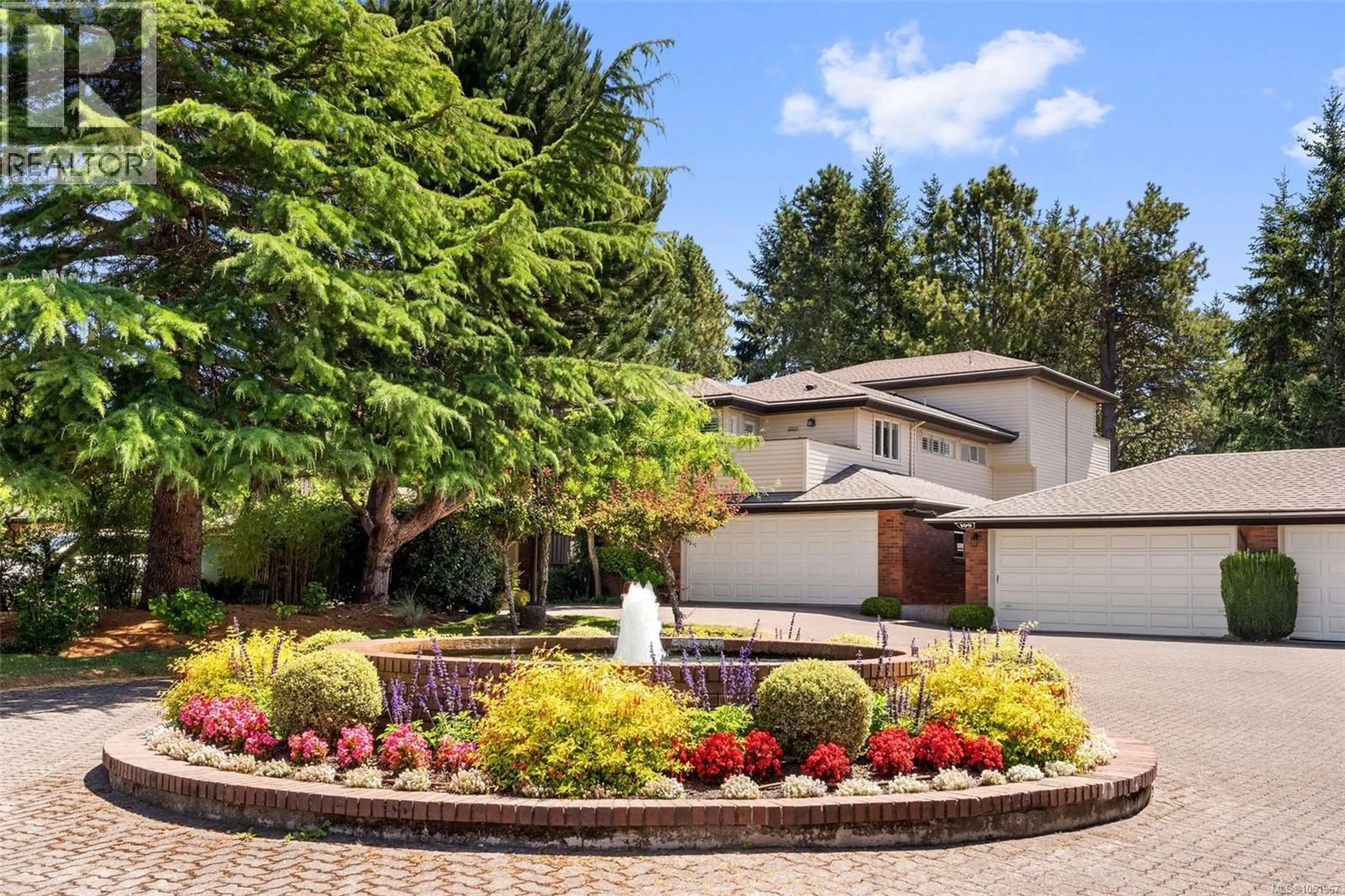 Unknown for 115 - 2345 CEDAR HILL CROSS ROAD, Oak Bay British Columbia V8P5M8