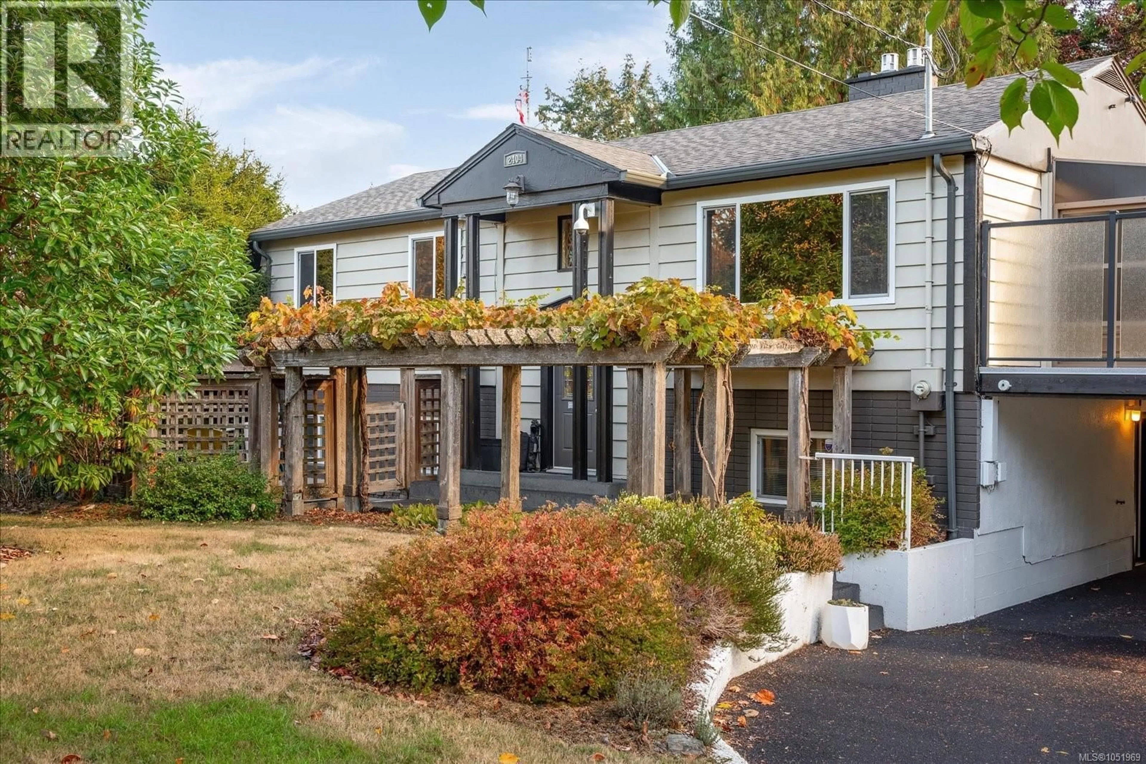Home with vinyl exterior material, street for 2404 GLENAYR DRIVE, Nanaimo British Columbia V9S3E7
