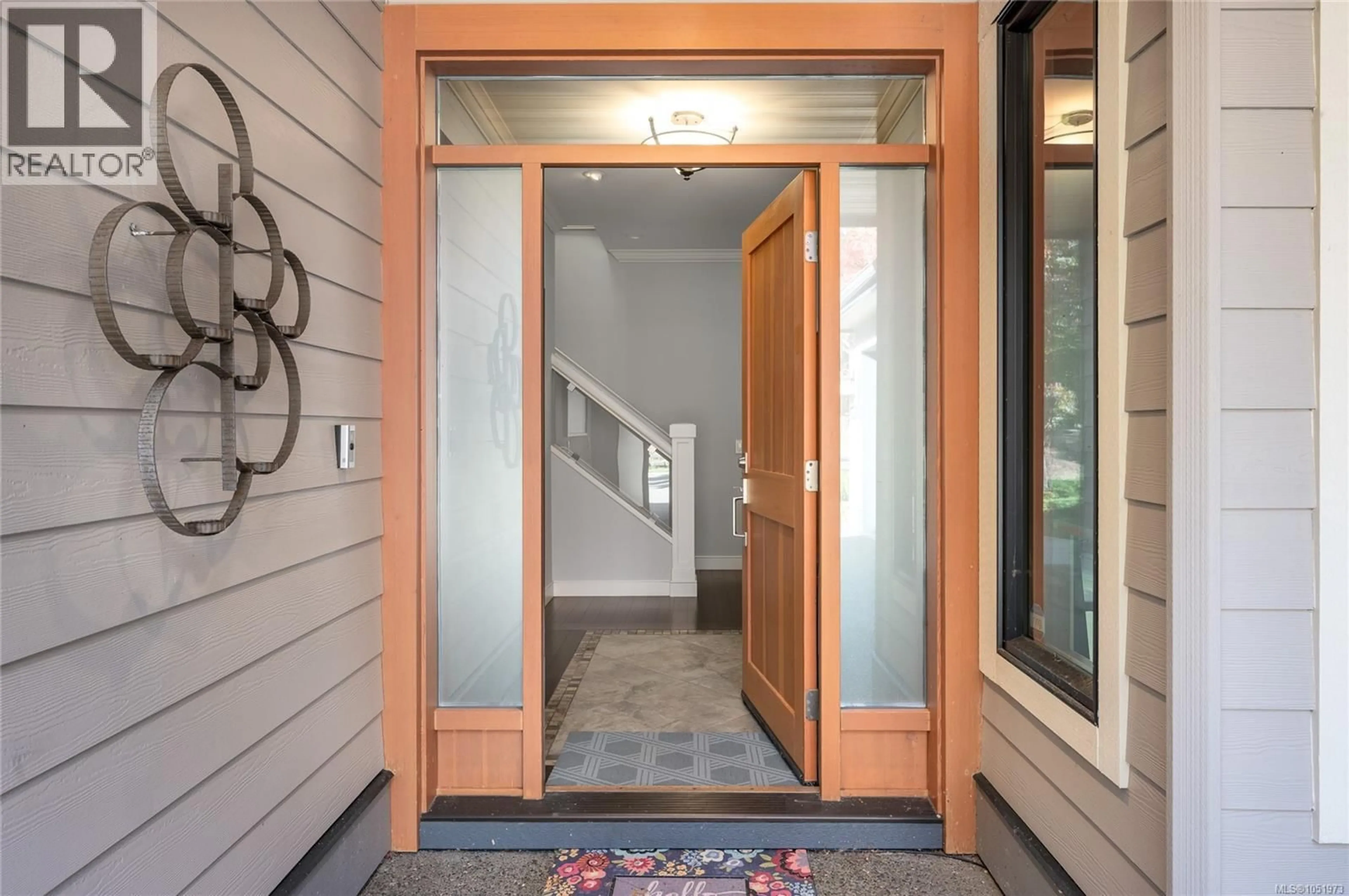 Indoor entryway for 3453 BRADNER CIRCLE, Nanoose Bay British Columbia V9P9M5