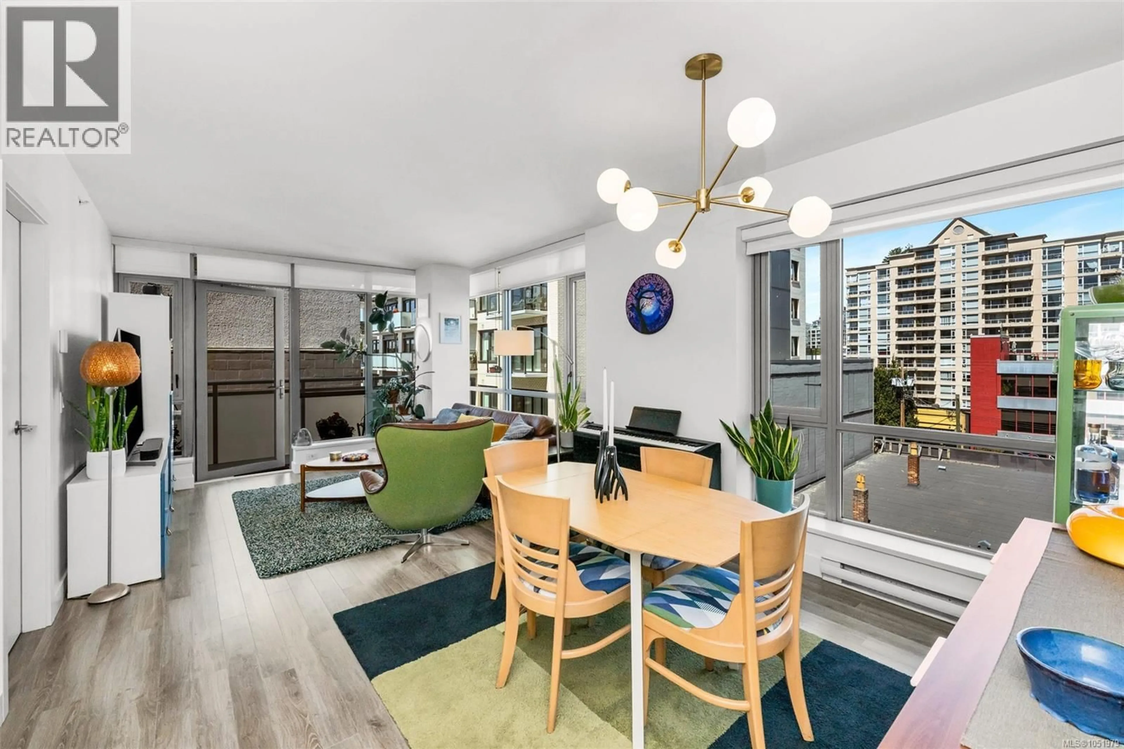 Living room with furniture, unknown for 402 - 838 BROUGHTON STREET, Victoria British Columbia V8W1E4