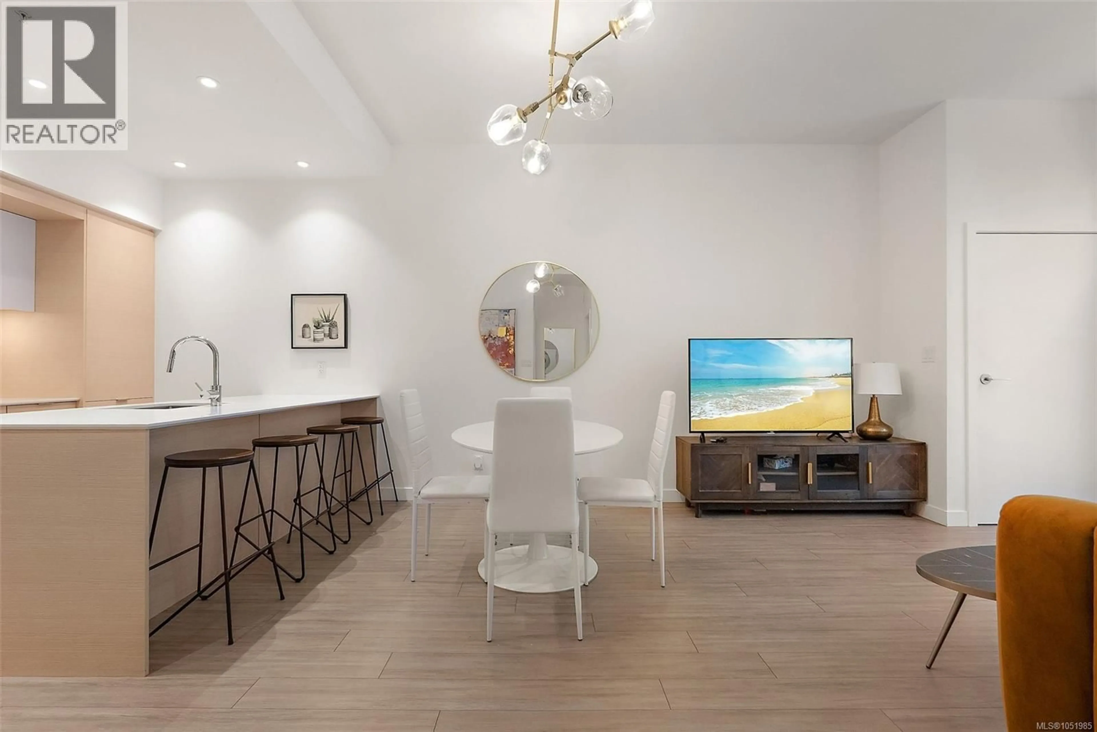 Unknown for 101 - 848 YATES STREET, Victoria British Columbia V8W0G2