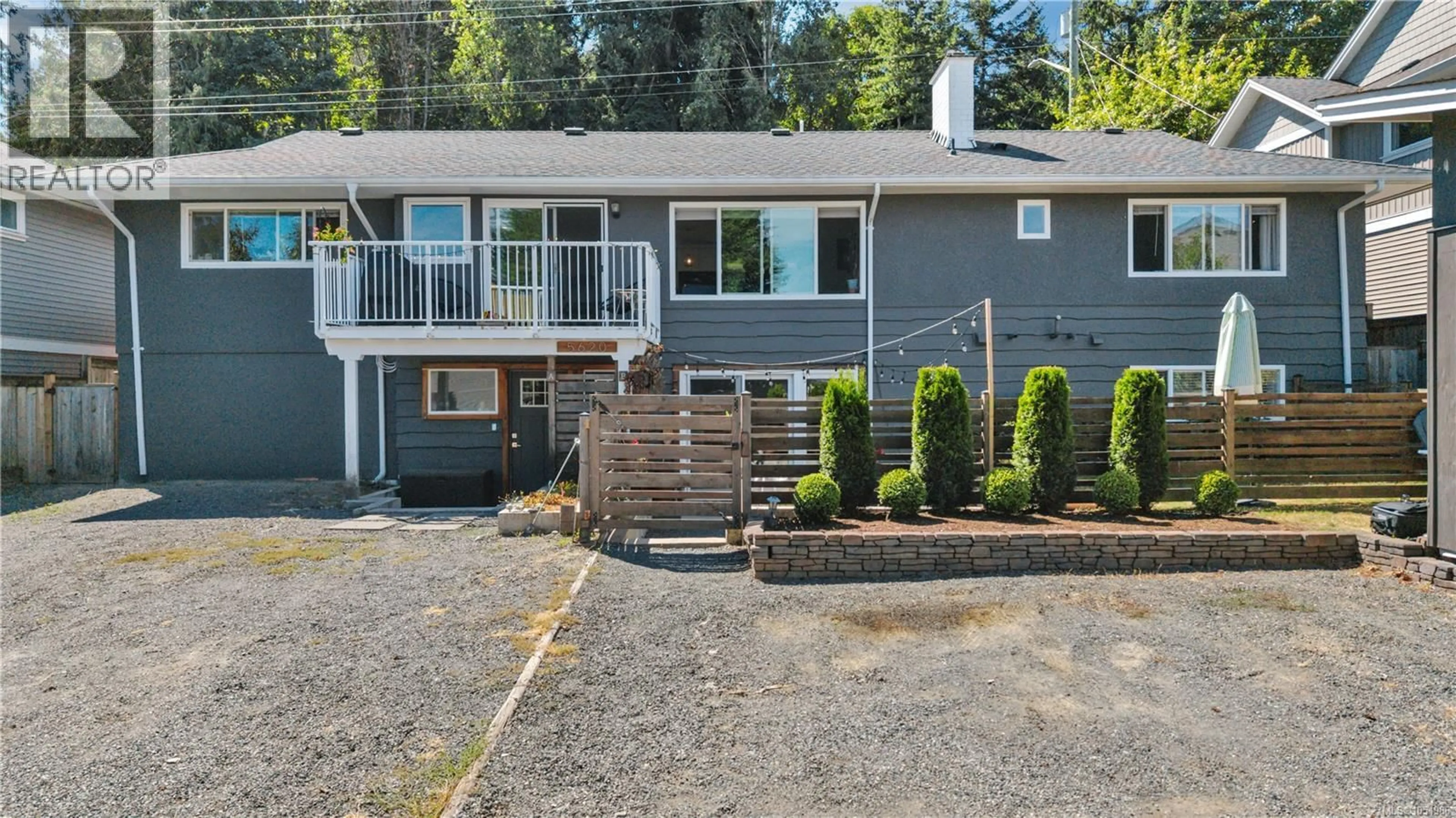 Home with vinyl exterior material, street for 5620 HAMMOND BAY ROAD, Nanaimo British Columbia V9T5N2