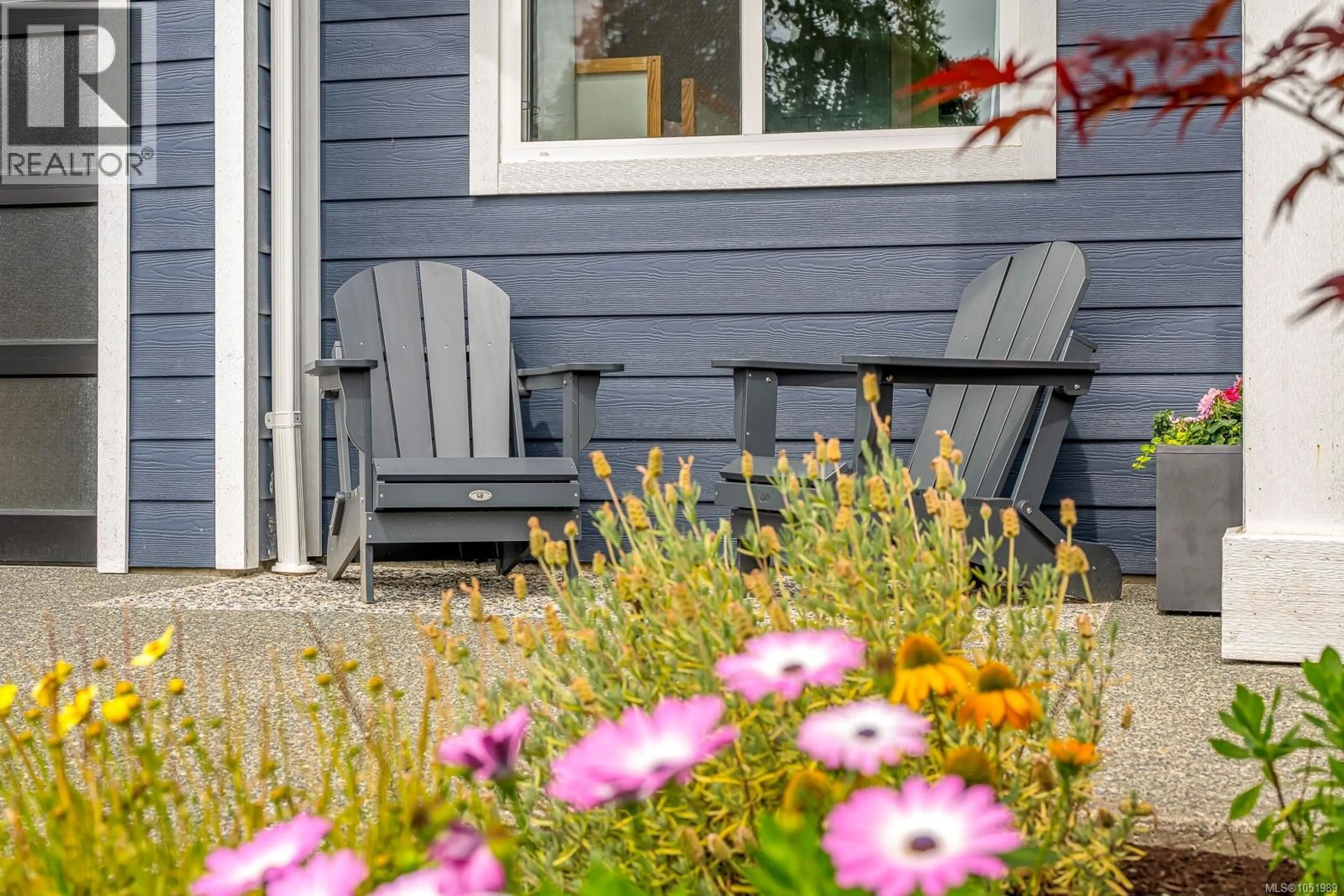 Patio, street for 280 WEAVER PLACE, Comox British Columbia V9M0C2