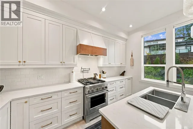 4157 JAGAT PLACE, Saanich 5