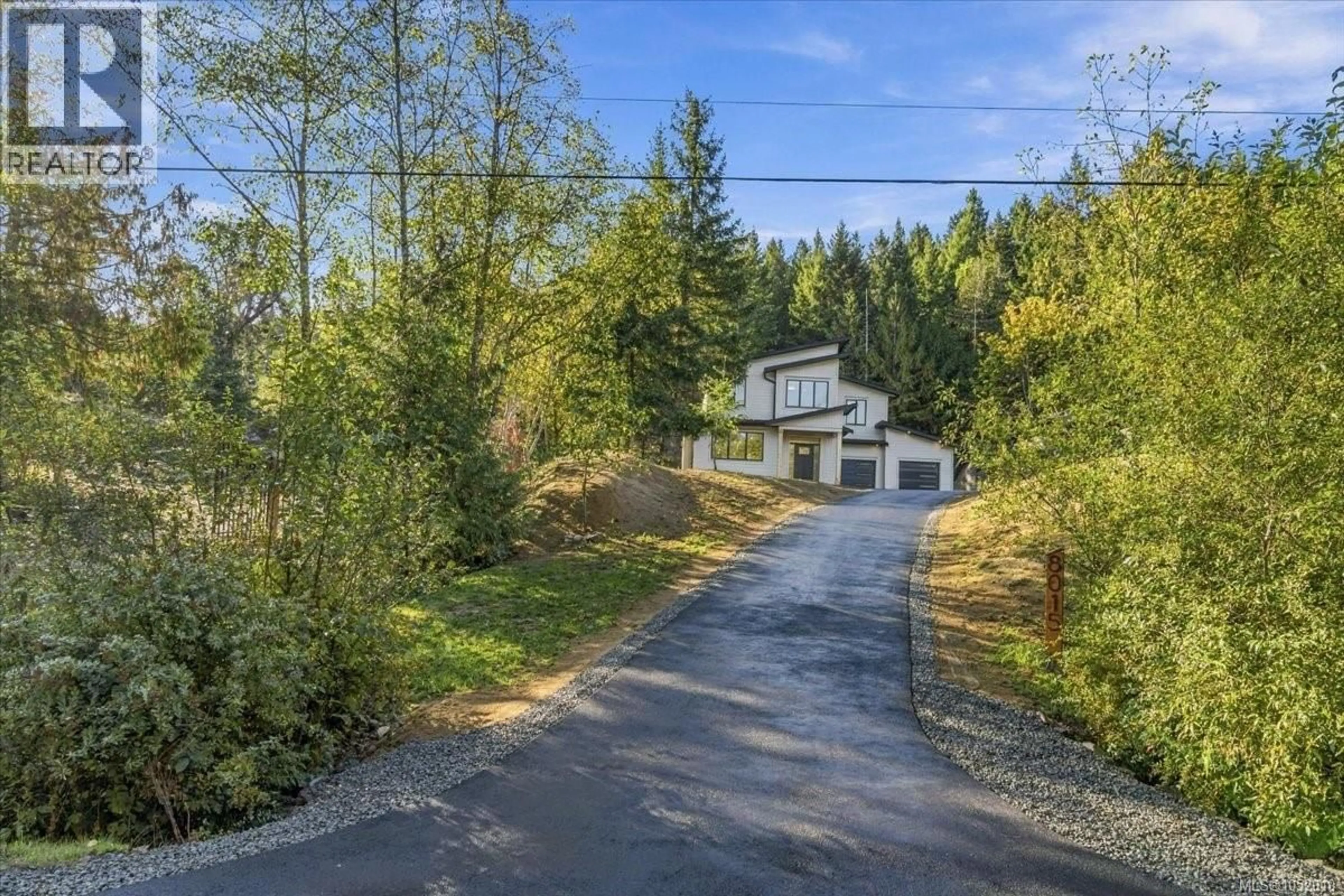 A pic from outside/outdoor area/front of a property/back of a property/a pic from drone, unknown for 8015 RIDGE ROAD, Lantzville British Columbia V0R2H0