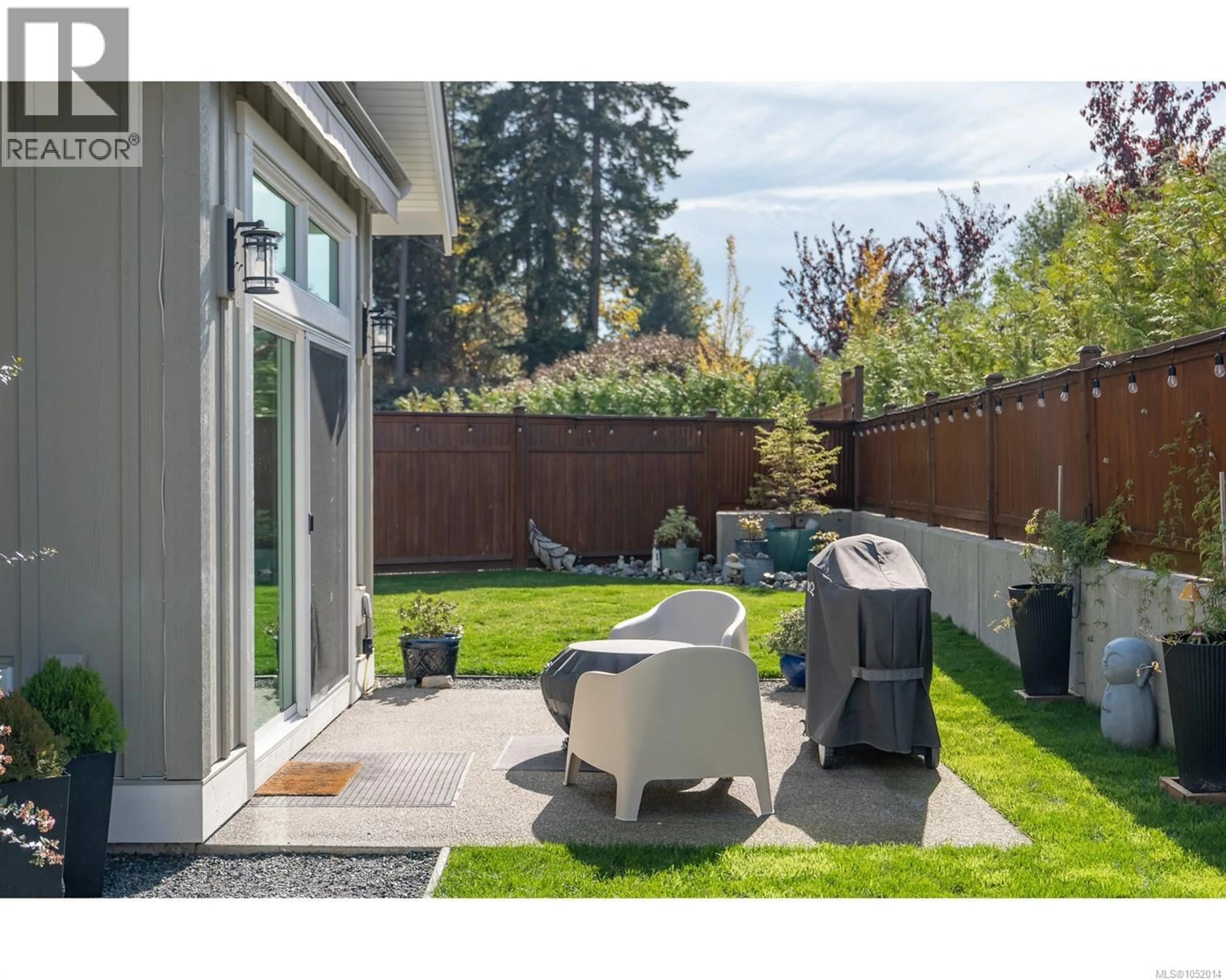 Patio, street for 18 - 846 ACKERMAN ROAD, French Creek British Columbia V9P1A7