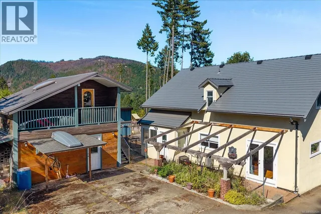 1040 KOEN ROAD, Qualicum Beach 5