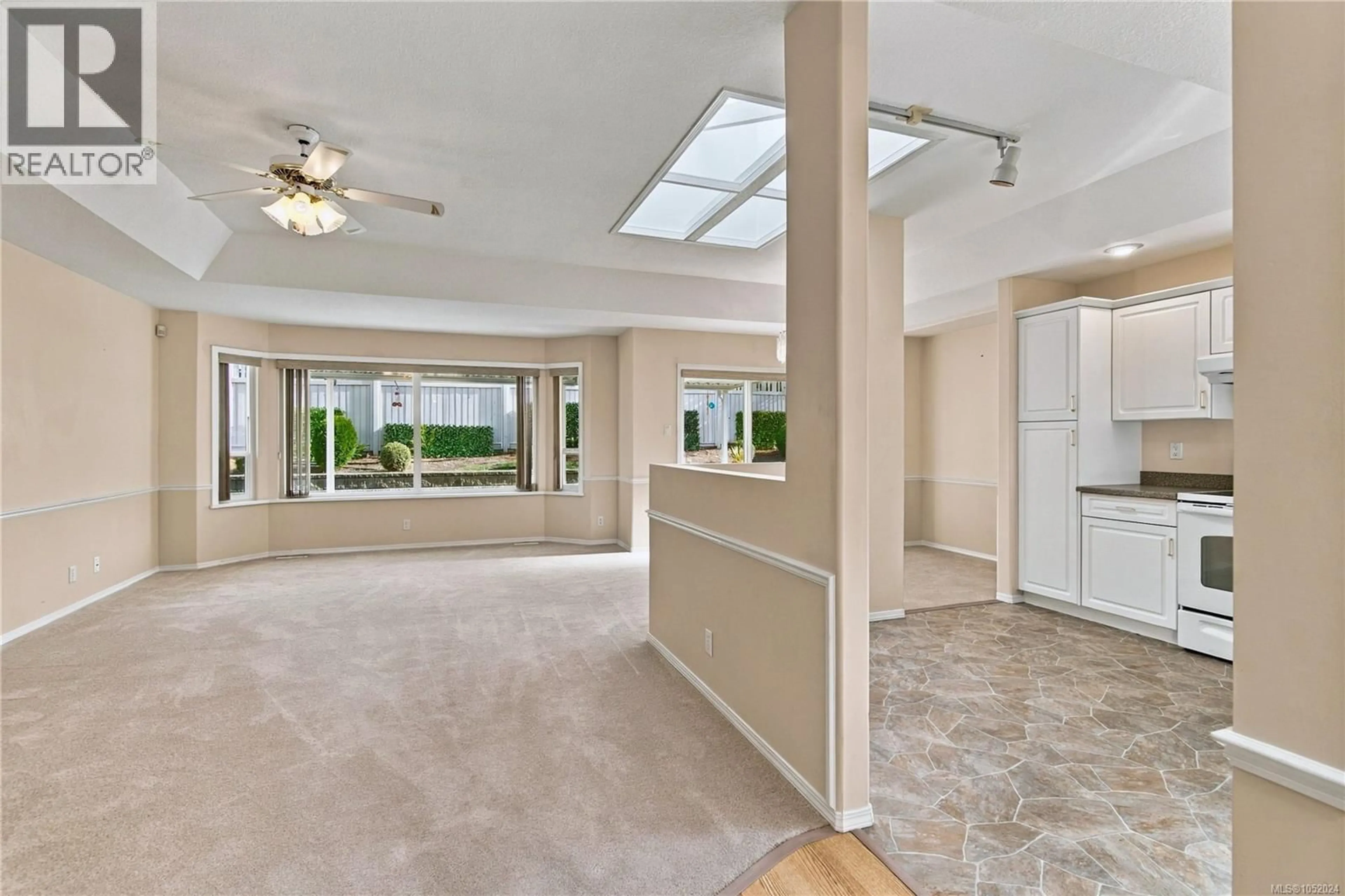 Indoor foyer for 5850 REMI LANE, Nanaimo British Columbia V9T6B9