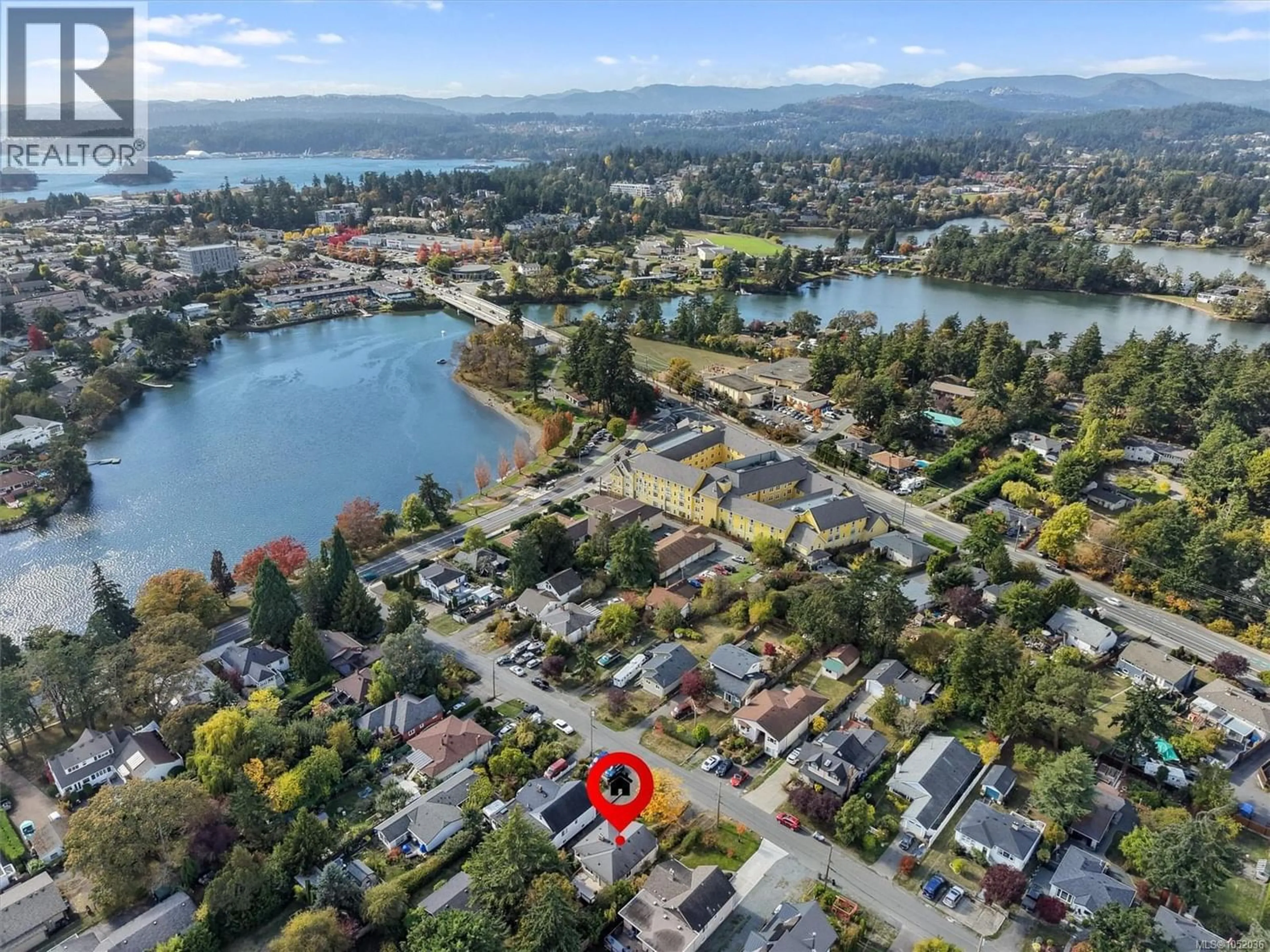 Unknown for 2825 ROCKWELL AVENUE, Saanich British Columbia V9A2M8