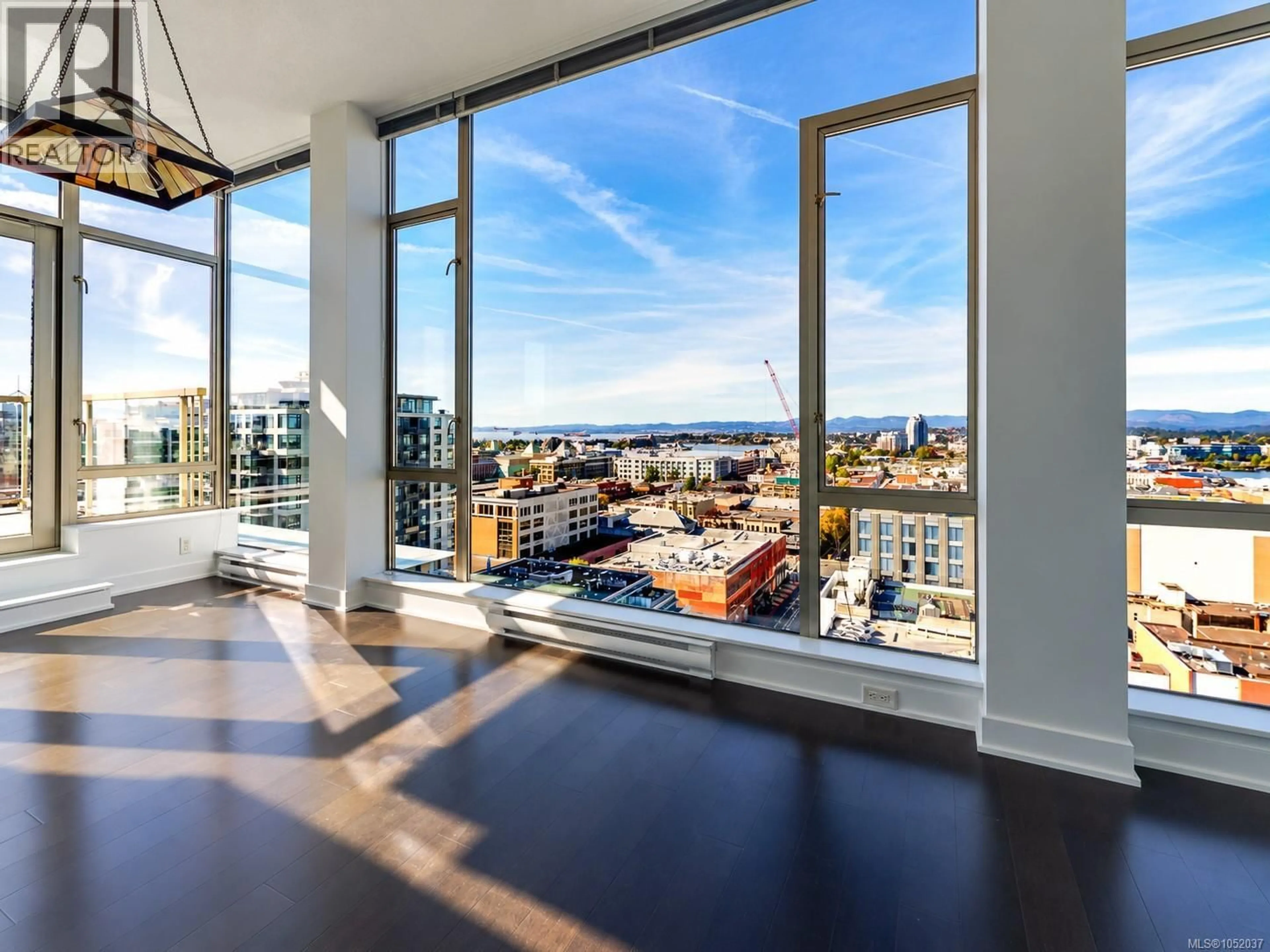 Indoor foyer for PH 1501 - 760 JOHNSON STREET, Victoria British Columbia V8W1N1