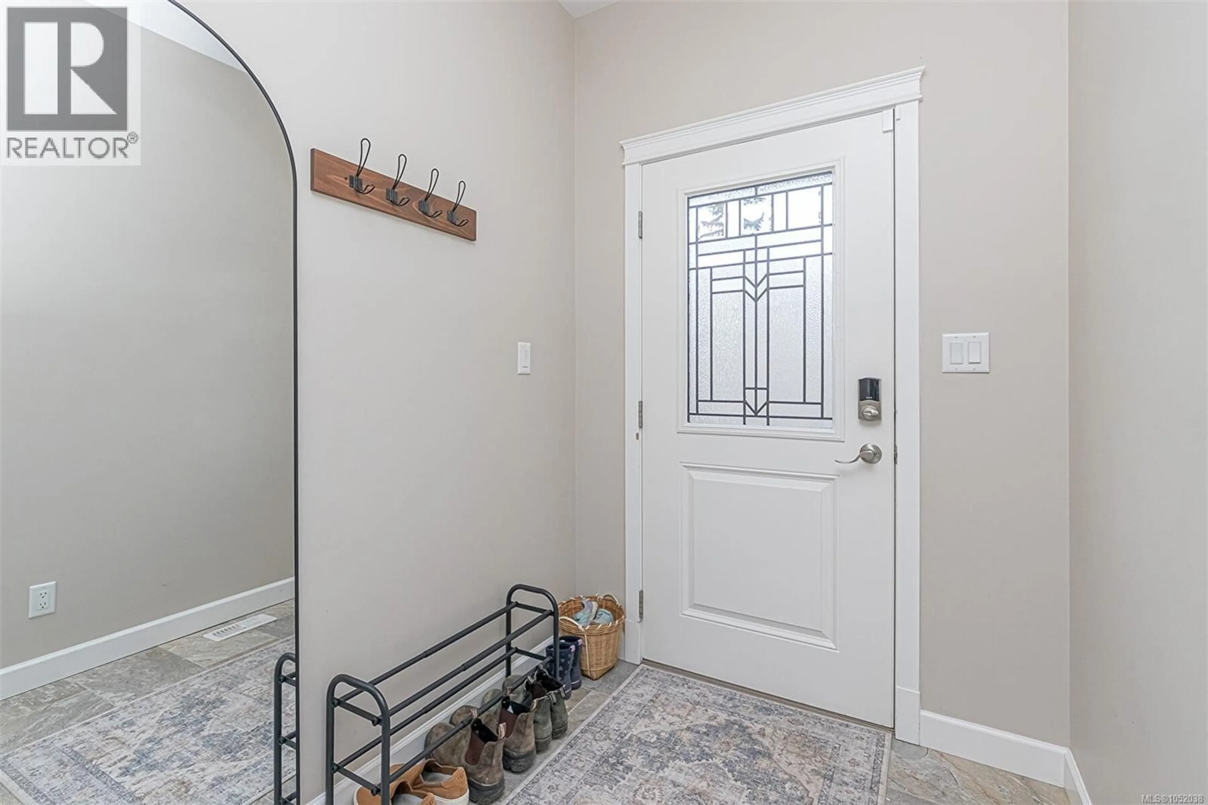 Indoor entryway for 1725 HARAMBE WAY, Nanaimo British Columbia V9X0B3
