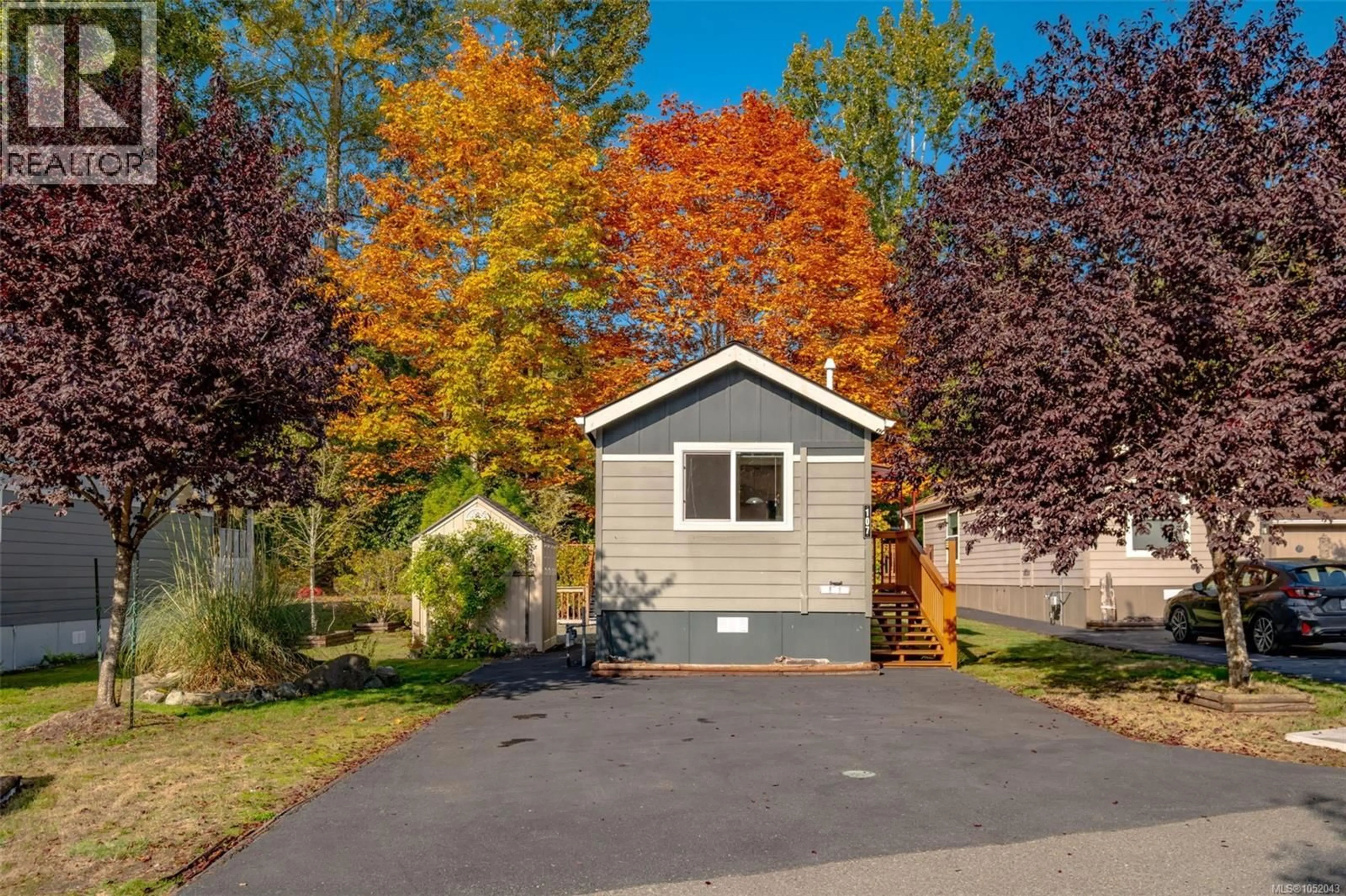 Home with vinyl exterior material, street for 107 - 3042 RIVER ROAD, Chemainus British Columbia V0R1K3