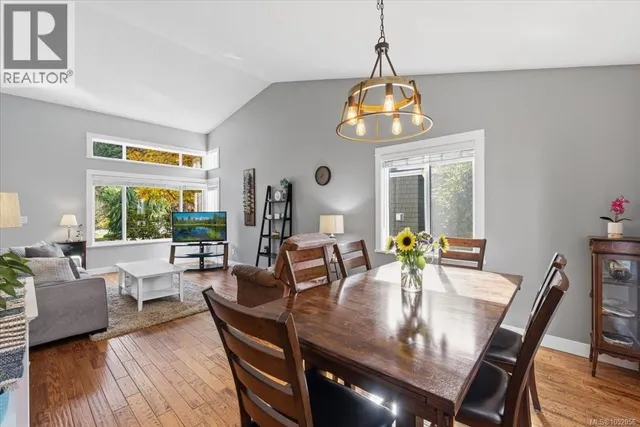 558 JOHNSTONE ROAD, French Creek 4