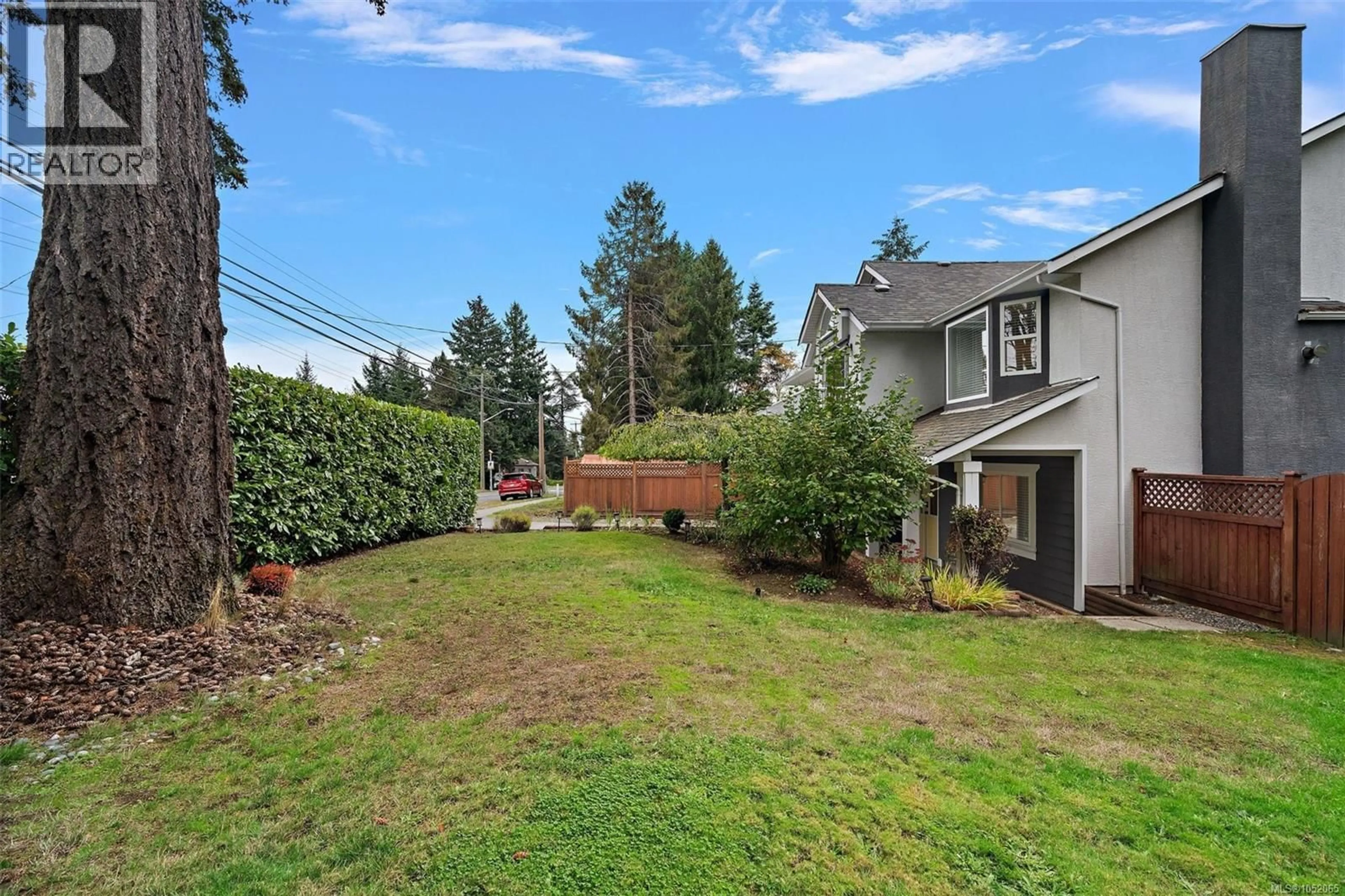 Patio, unknown for 2421 TANNER ROAD, Central Saanich British Columbia V8Z6K4