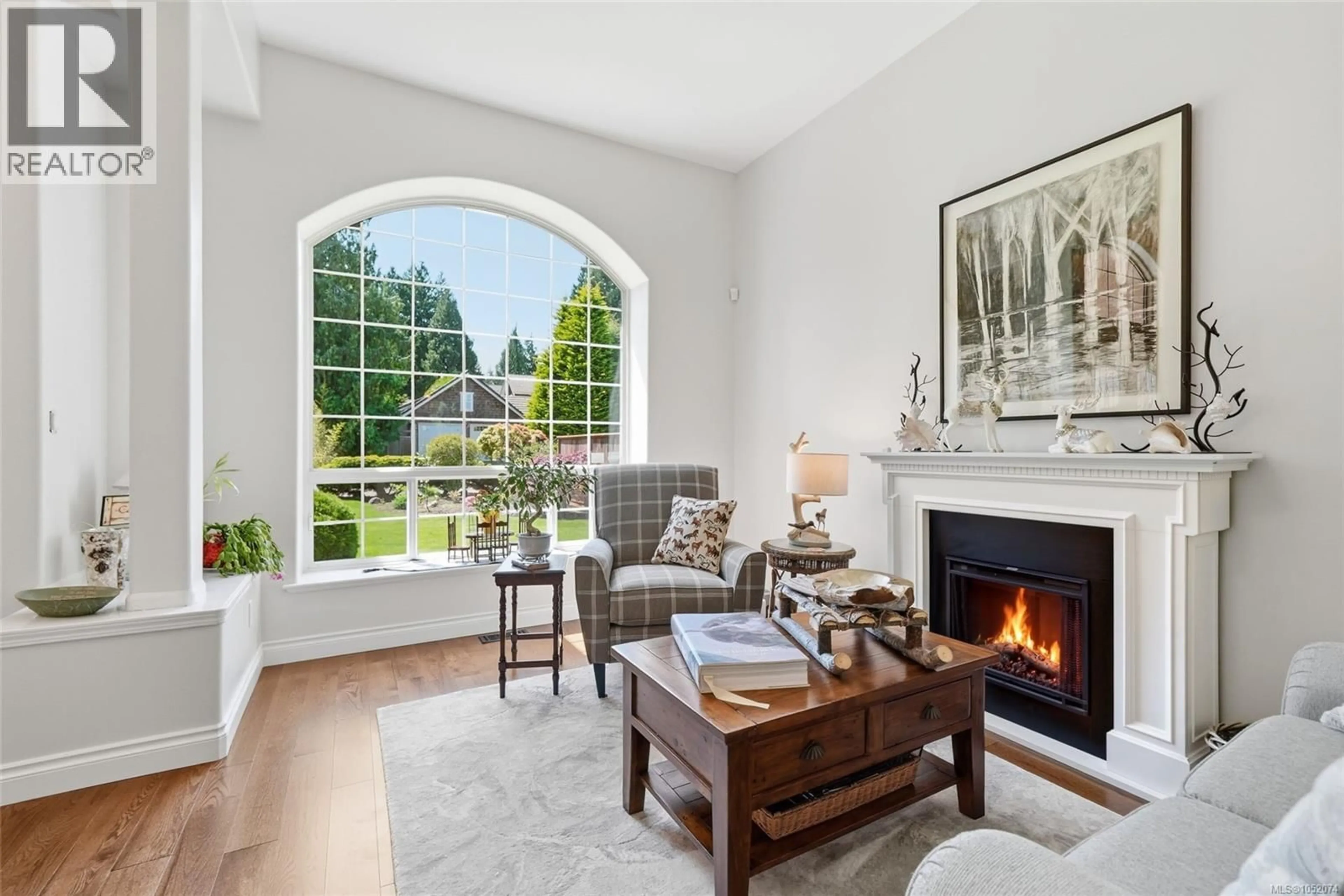 Living room with furniture, unknown for 589 BELYEA ROAD, Qualicum Beach British Columbia V9K1H3