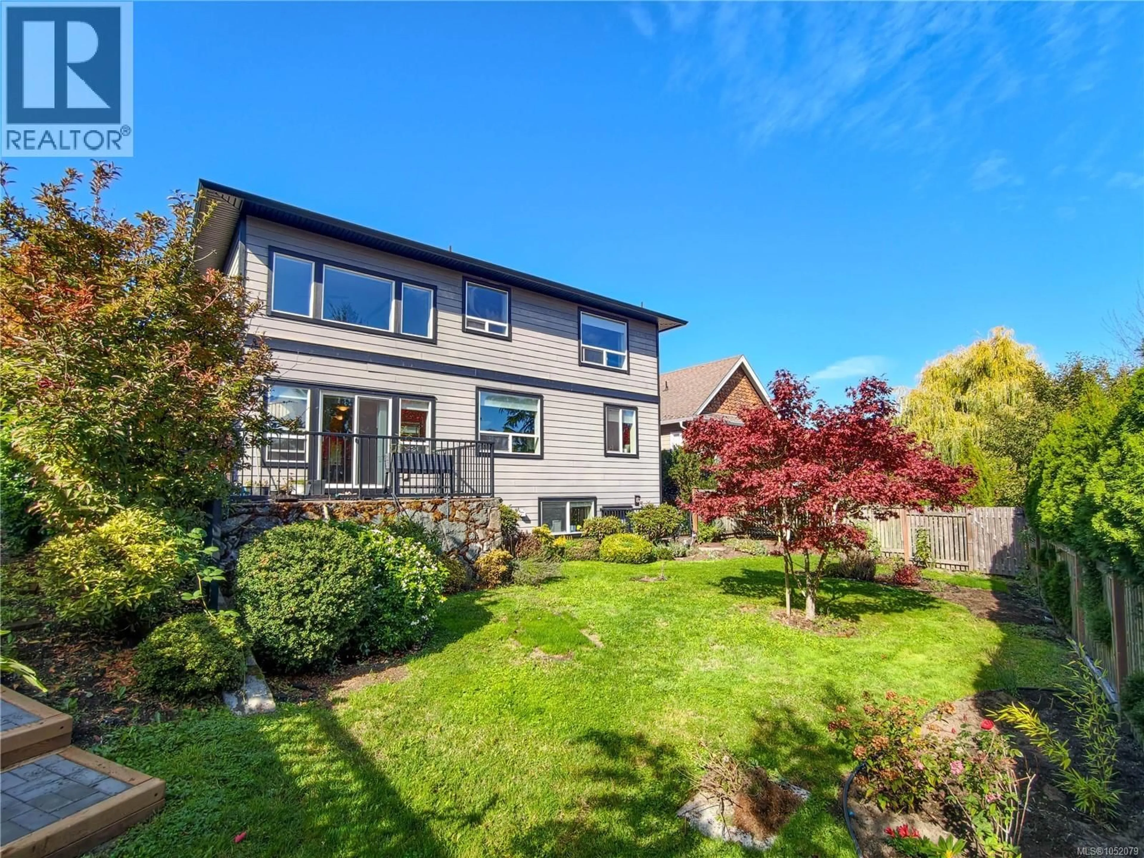 A pic from outside/outdoor area/front of a property/back of a property/a pic from drone, street for 164 LEVISTA PLACE, View Royal British Columbia V9B0K7