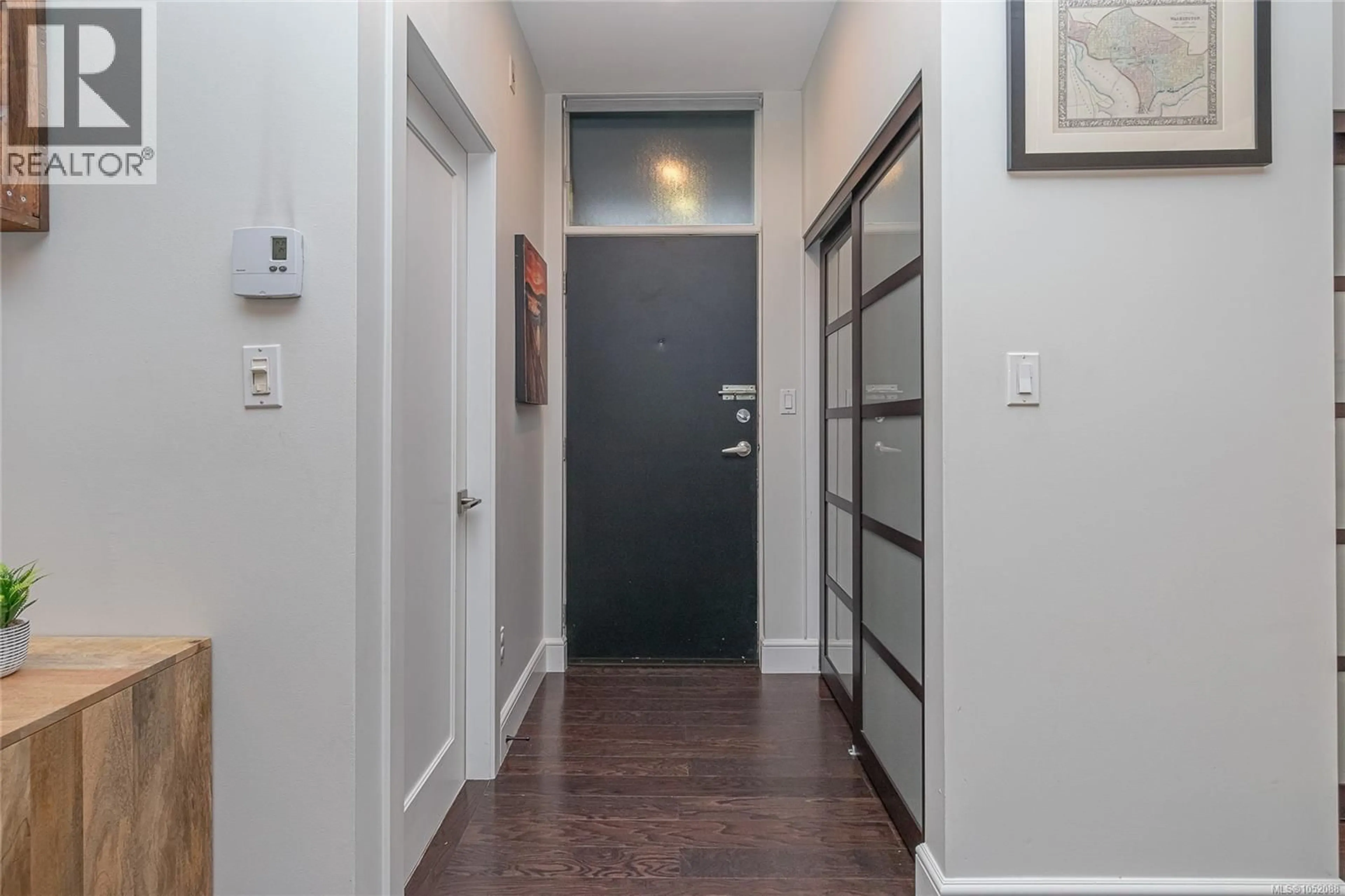 Indoor entryway for 213 - 455 SITKUM ROAD, Victoria British Columbia V9A7N9