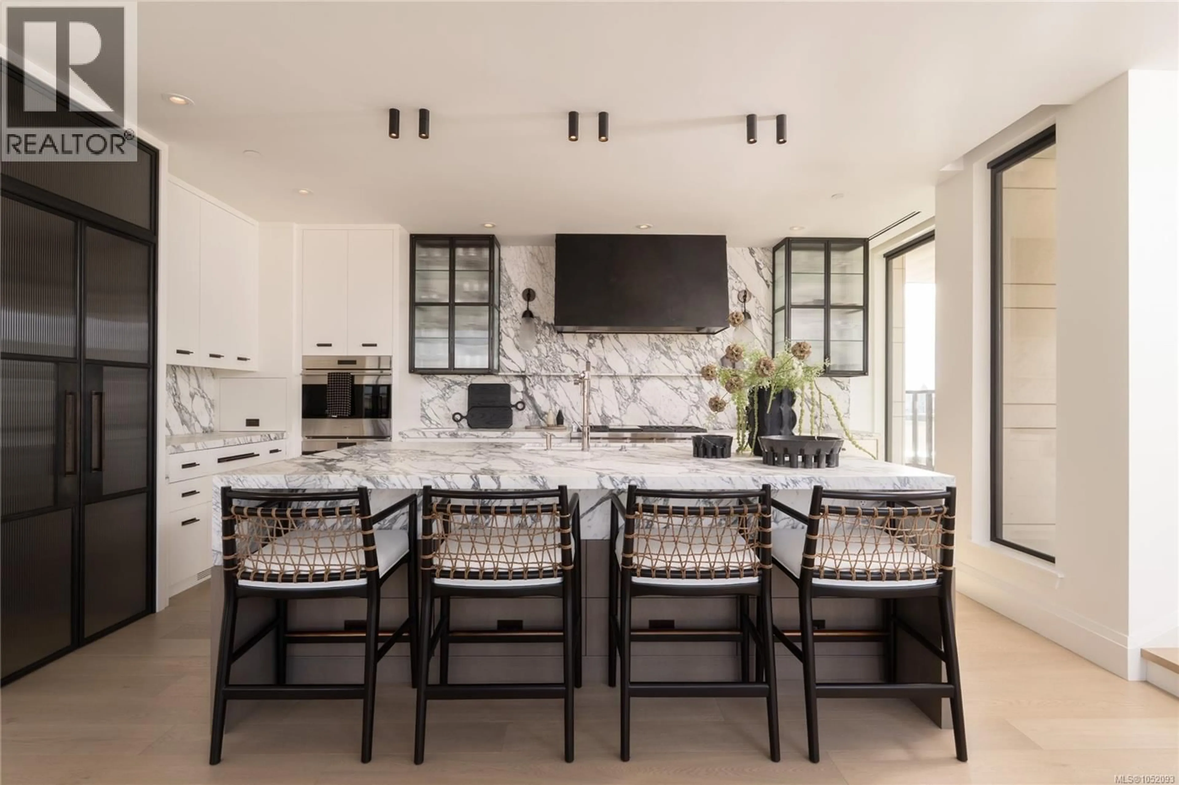 Contemporary kitchen, ceramic/tile floor for 601 - 888 GOVERNMENT STREET, Victoria British Columbia V8W0G5
